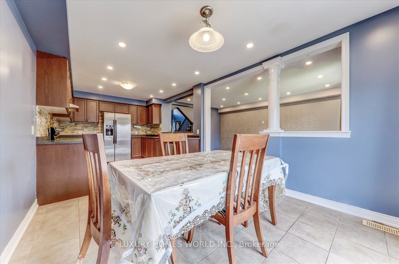 25 Swansea St