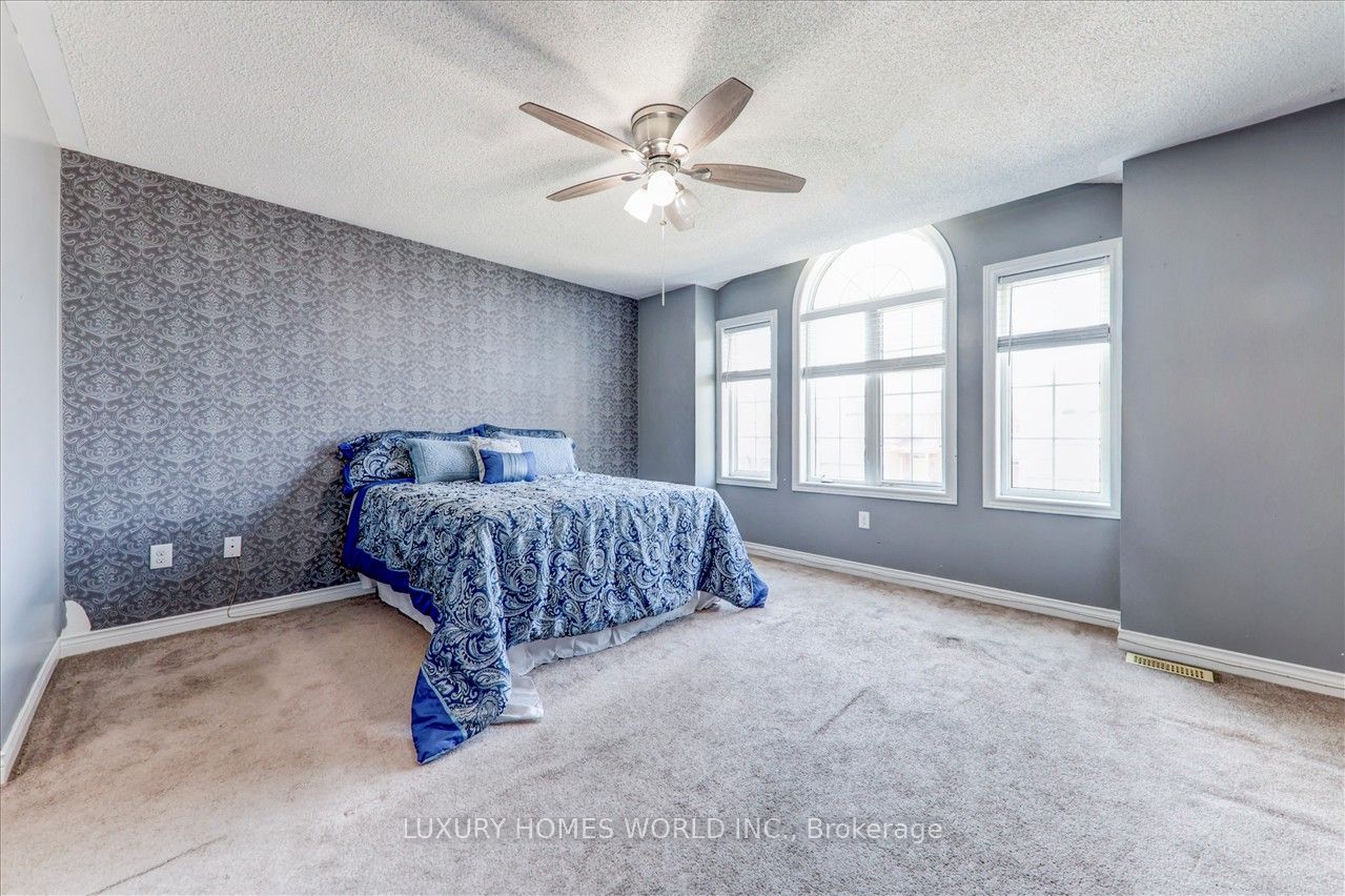 25 Swansea St