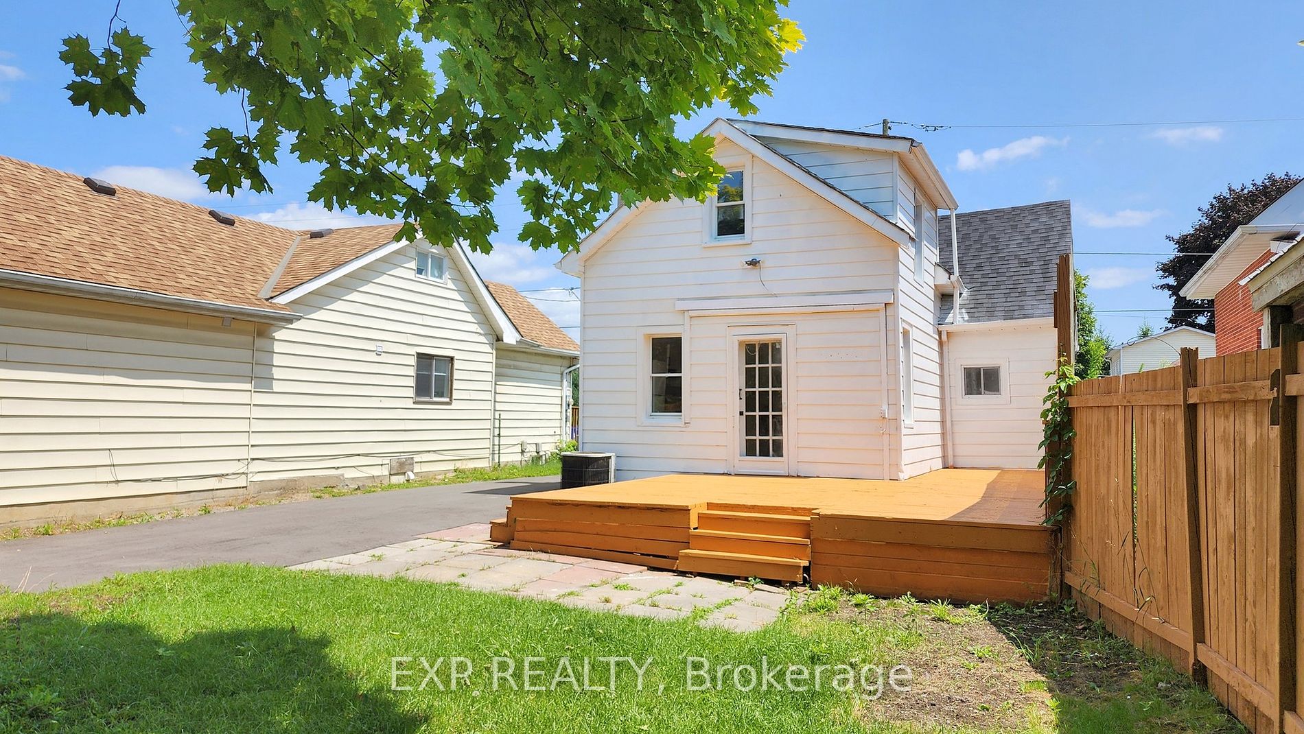 324 French Street
