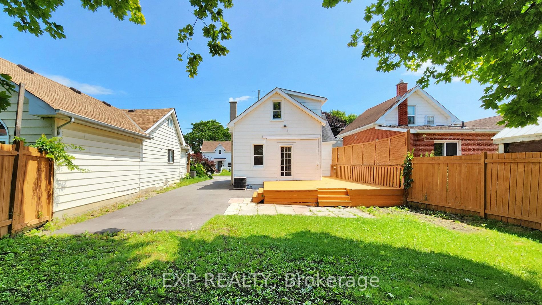 324 French Street