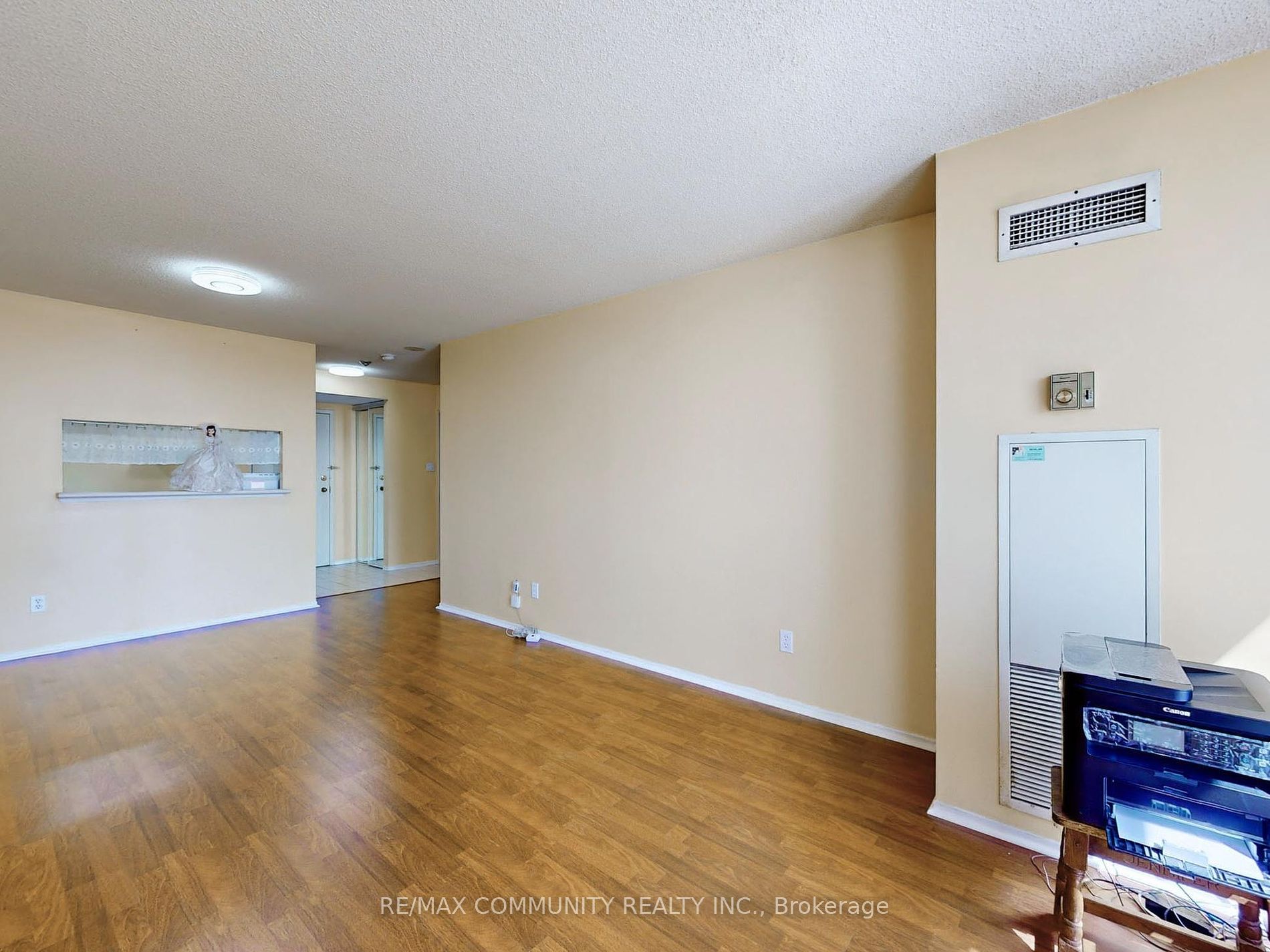 1470 Midland Avenue, #511