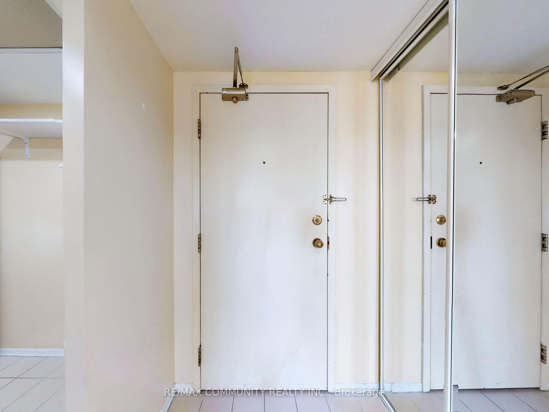 1470 Midland Avenue, #511
