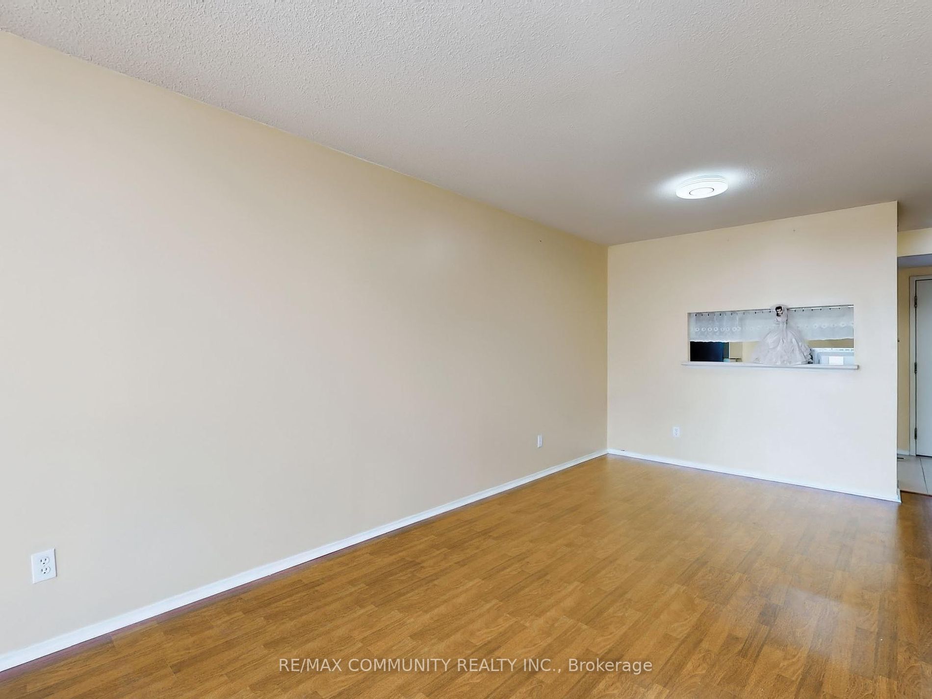 1470 Midland Avenue, #511