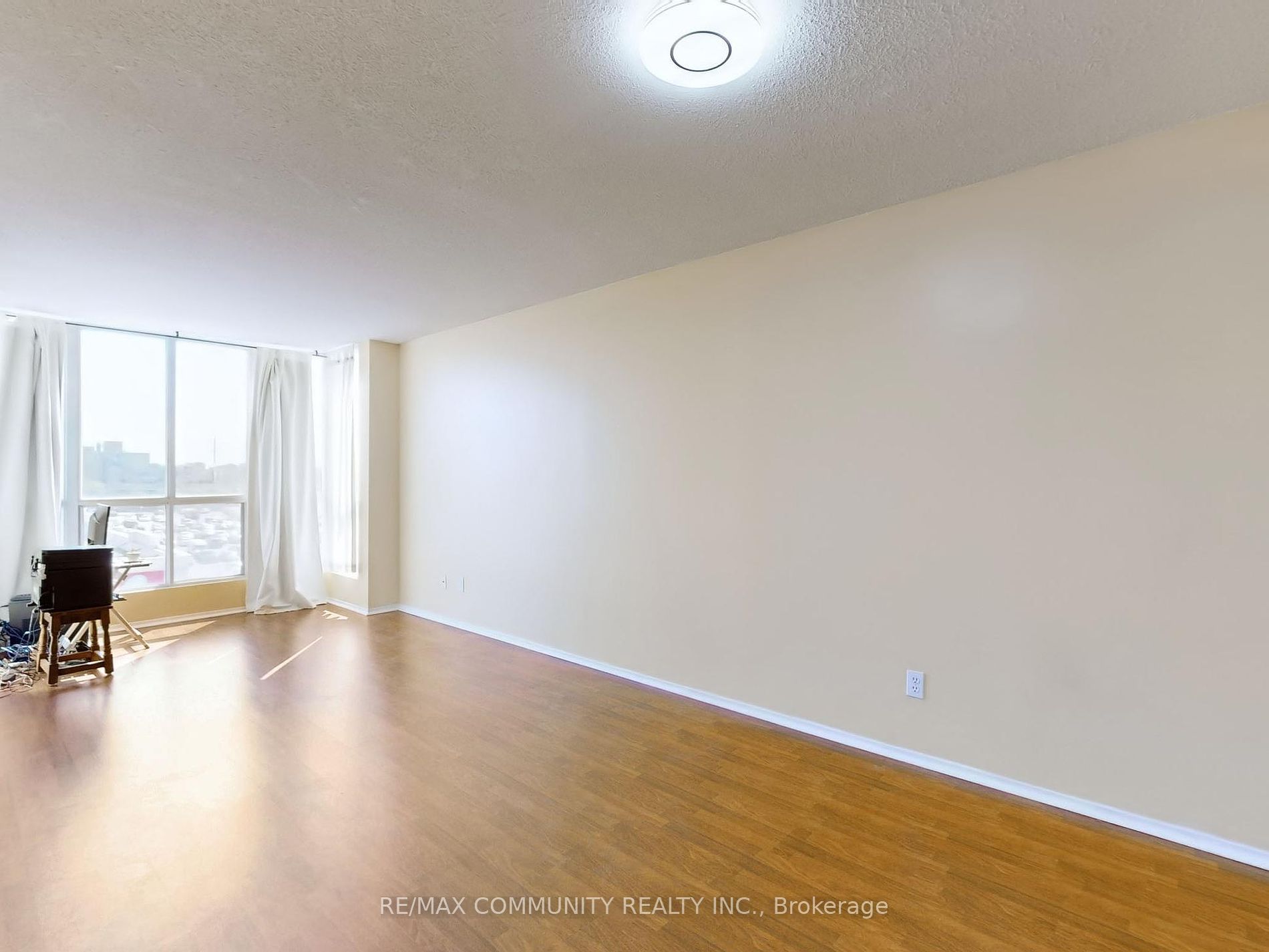 1470 Midland Avenue, #511