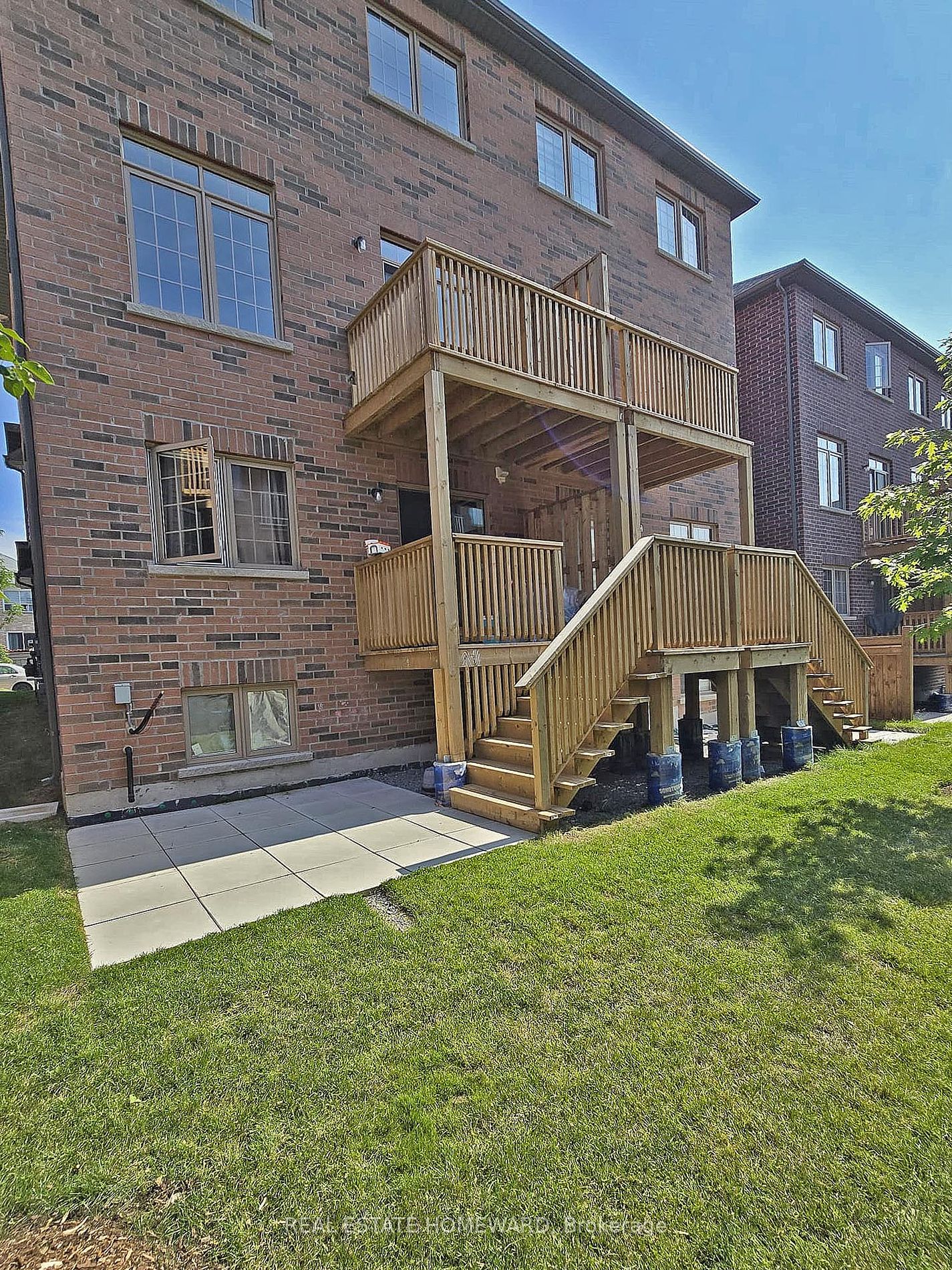 8 Healthcote Lane