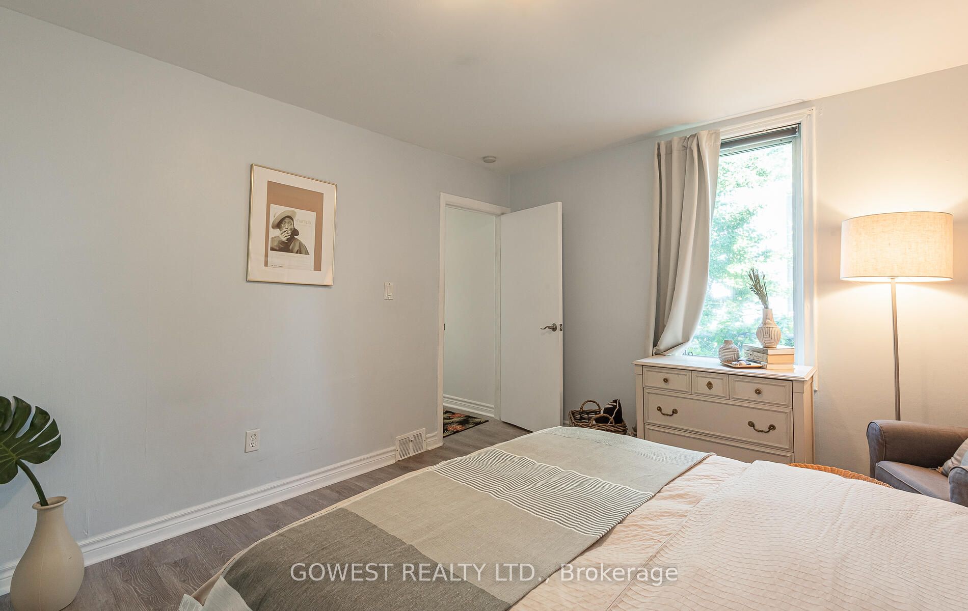 19 Minto Street