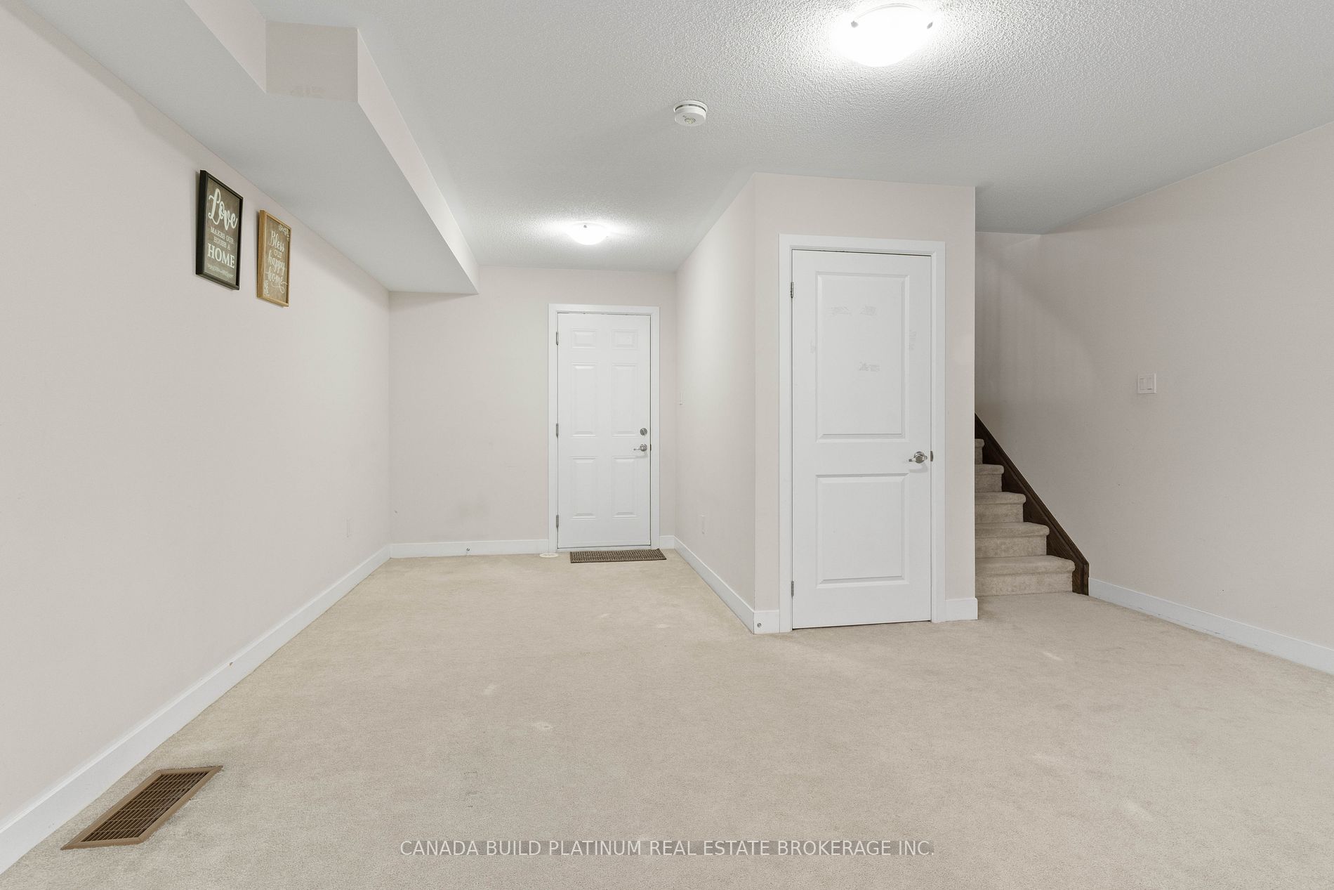 63 Donald Fleming Way N