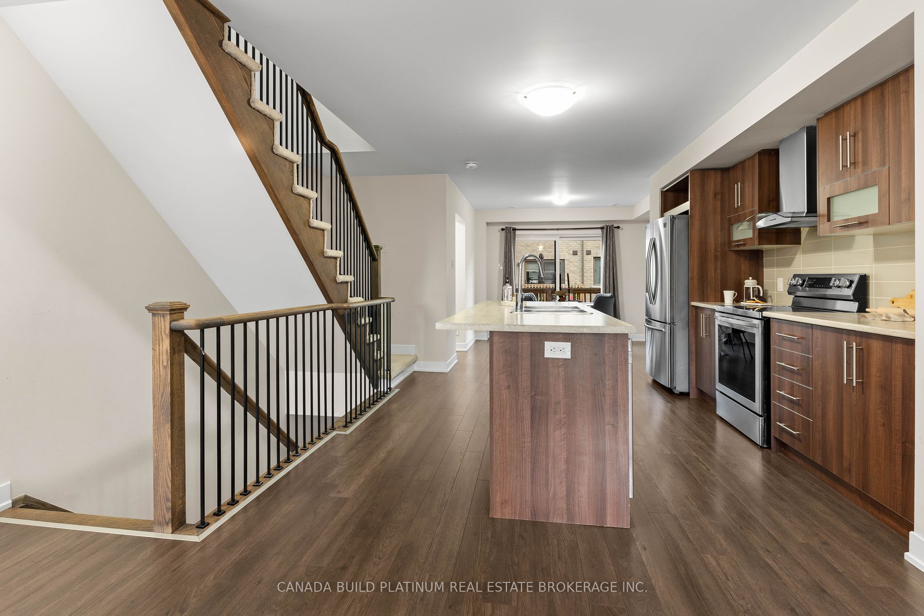 63 Donald Fleming Way N
