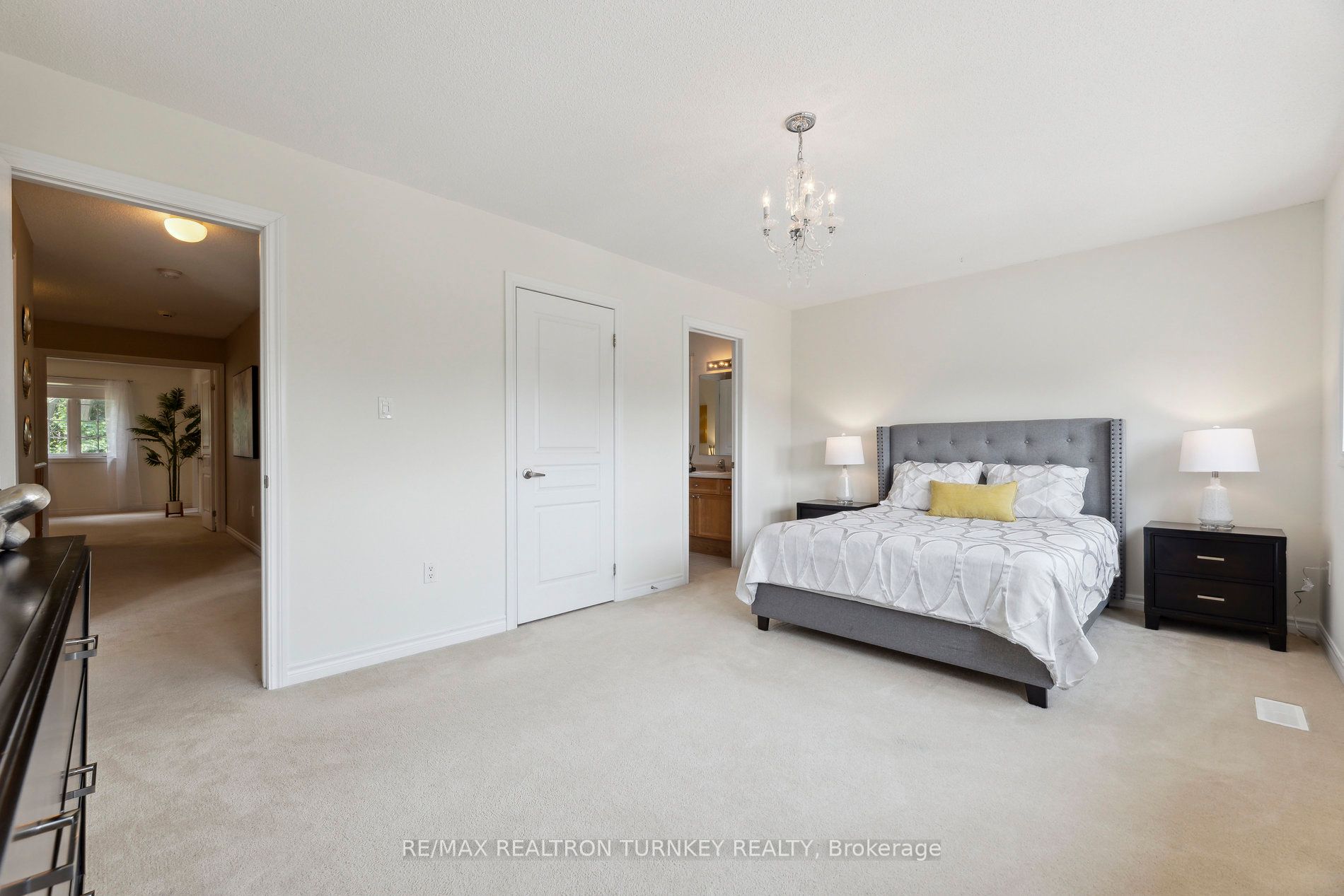 121 Rivers Edge Place