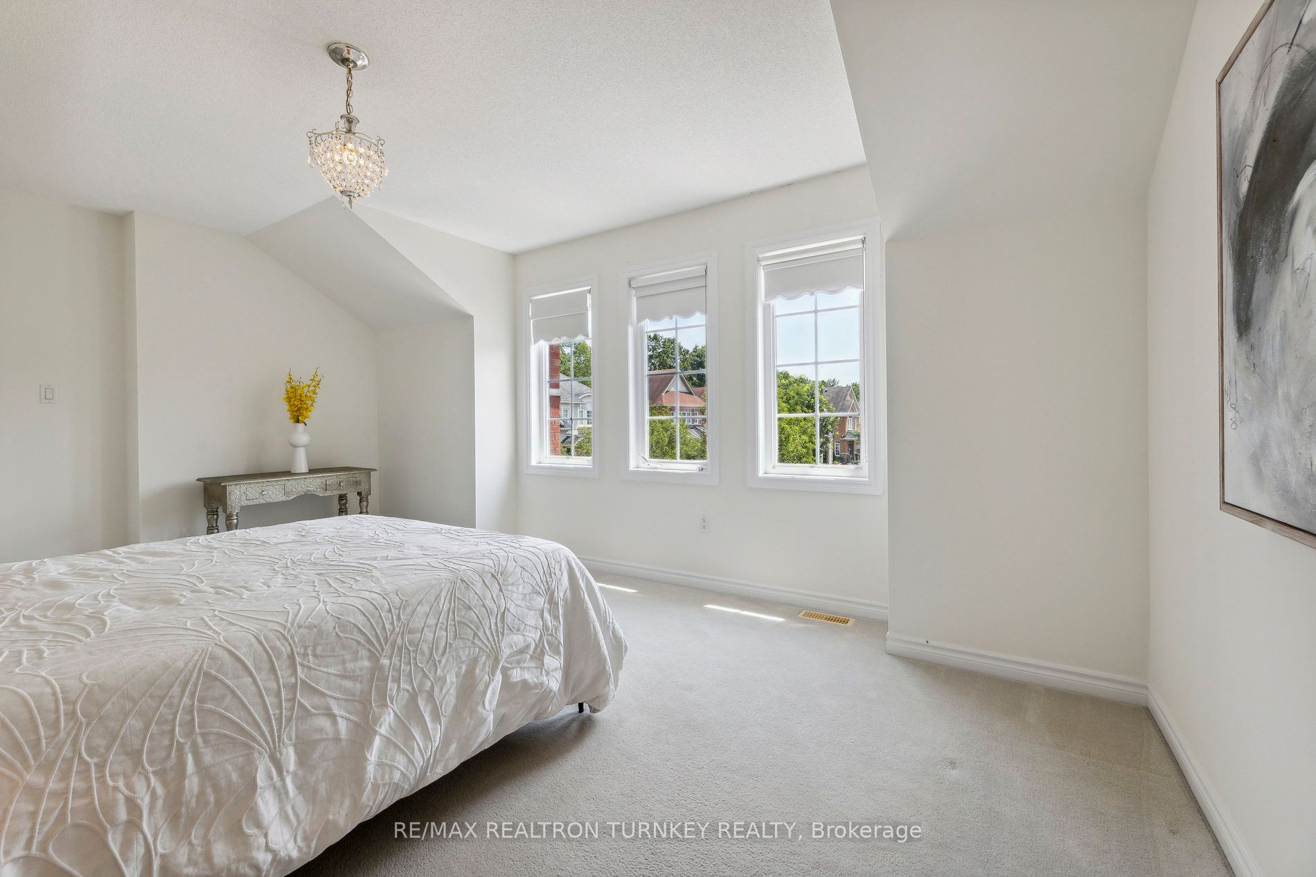 121 Rivers Edge Place