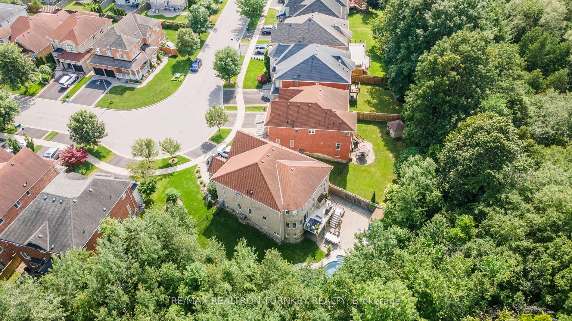 121 Rivers Edge Place
