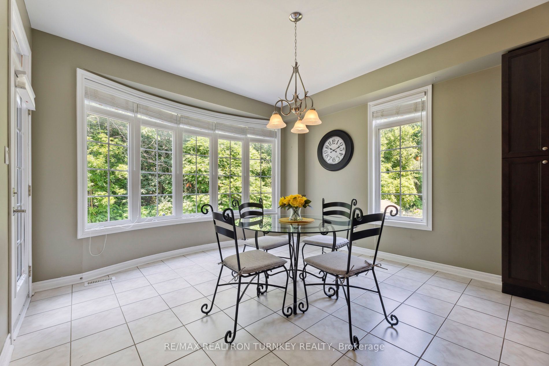 121 Rivers Edge Place
