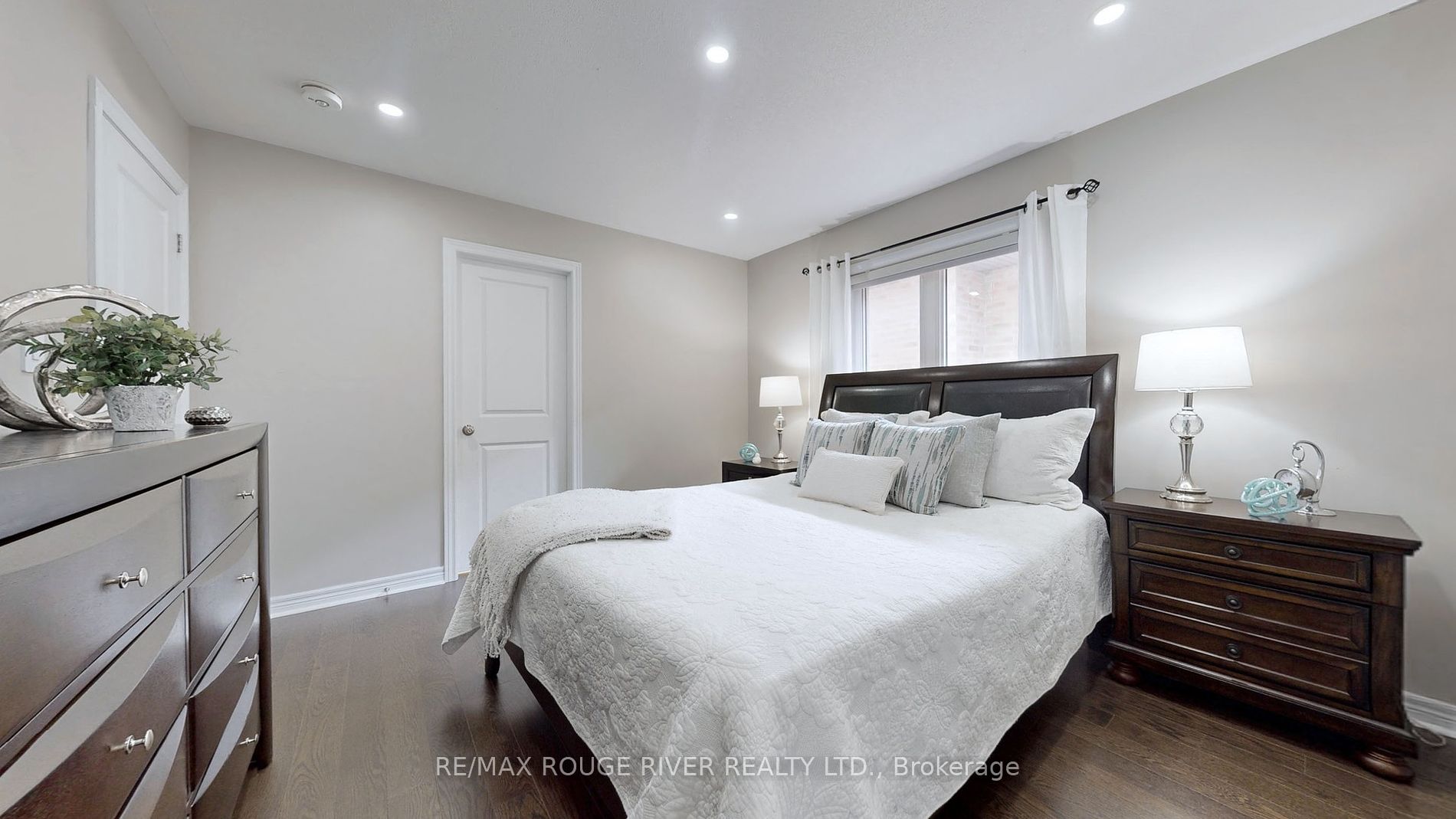 2620 Cerise Manor