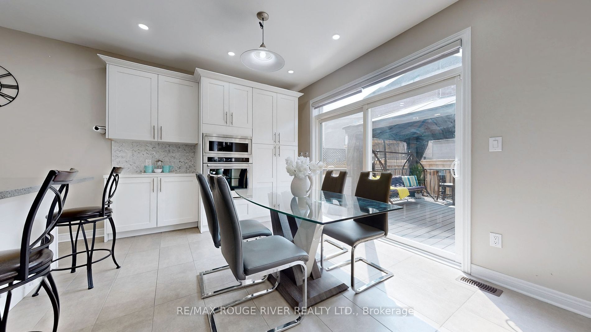 2620 Cerise Manor