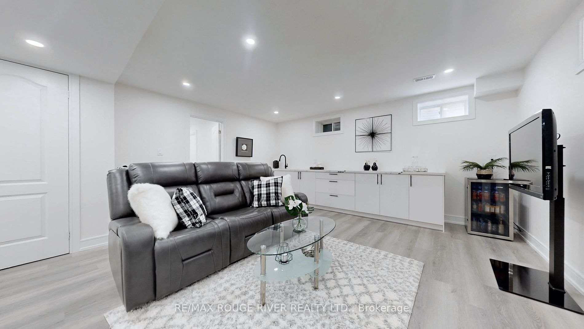 2620 Cerise Manor