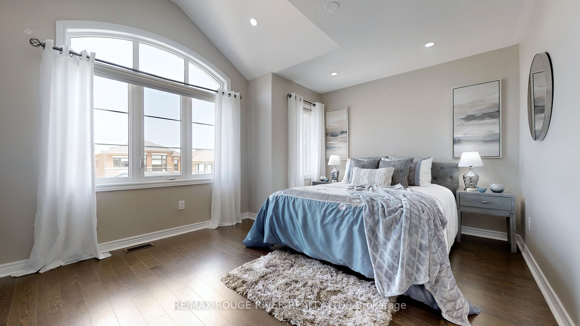 2620 Cerise Manor