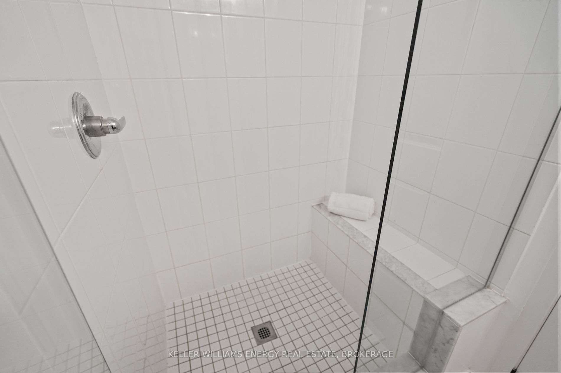 2550 Castlegate Crossing, #302