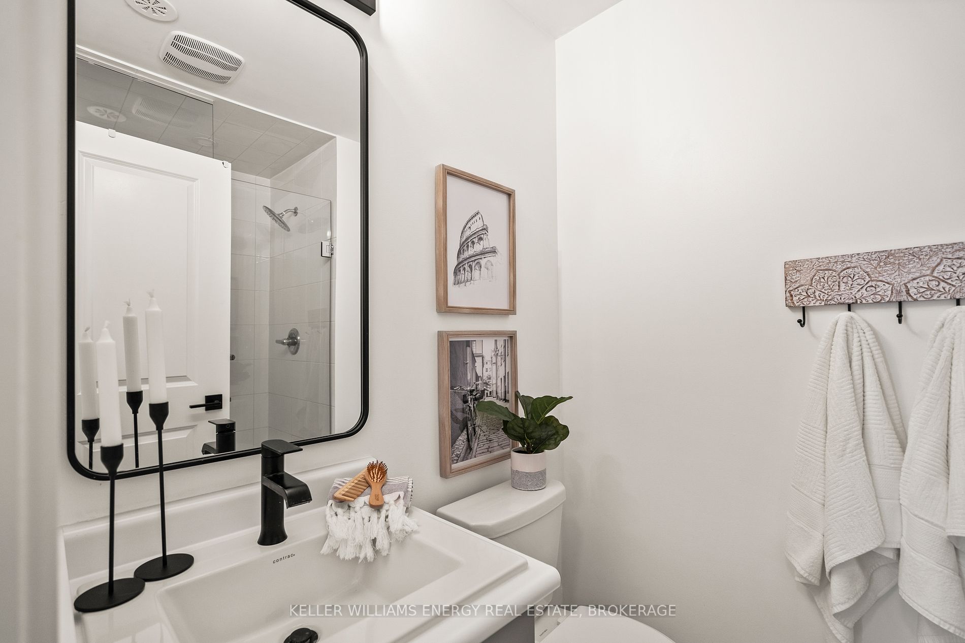 2550 Castlegate Crossing, #302