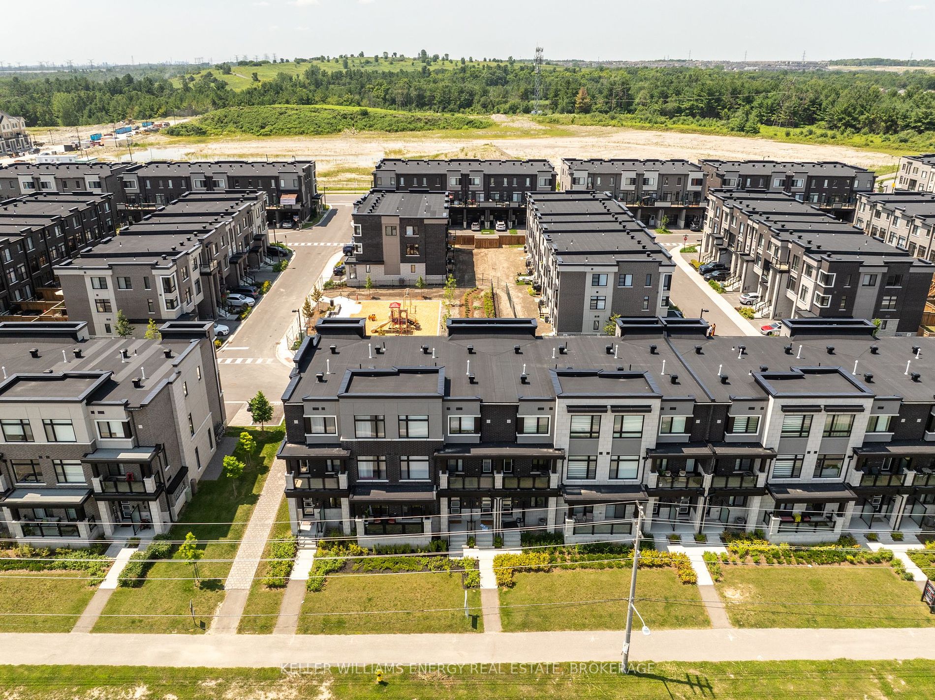 2550 Castlegate Crossing, #302