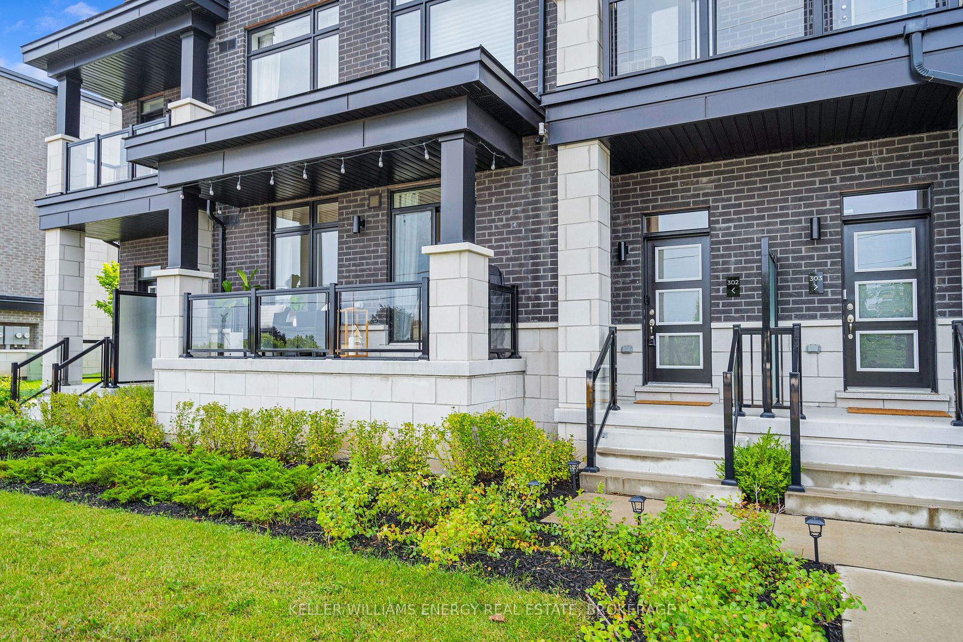 2550 Castlegate Crossing, #302