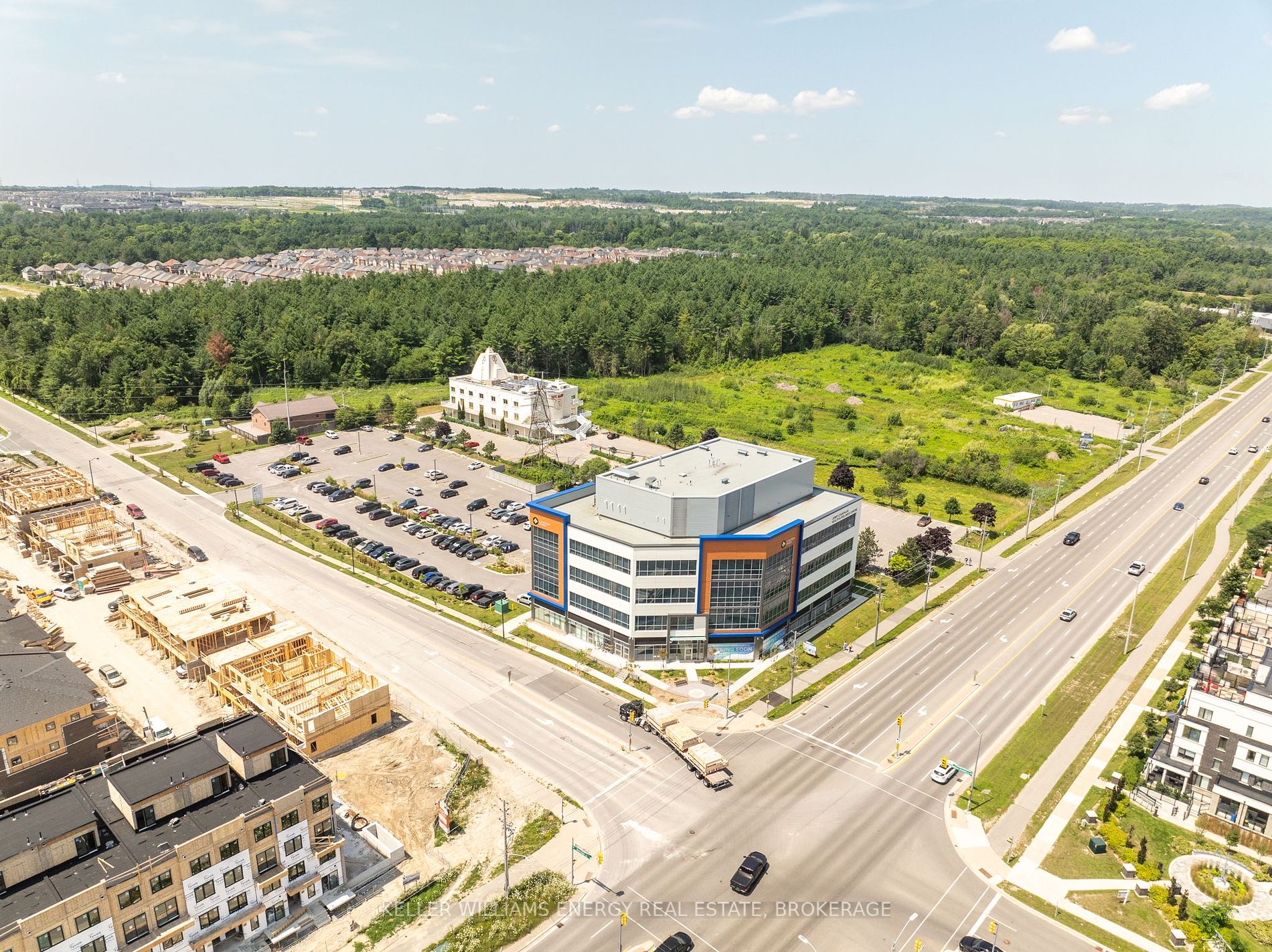 2550 Castlegate Crossing, #302
