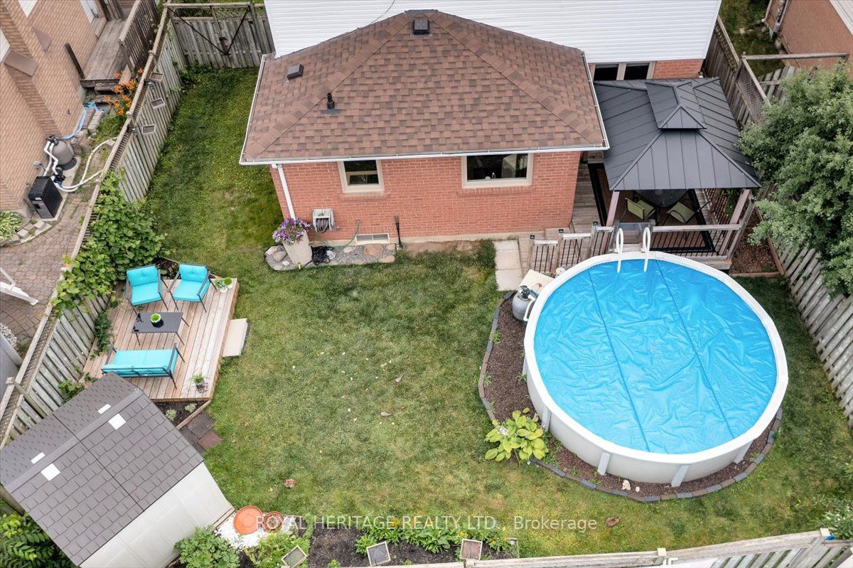 107 Clayton Crescent