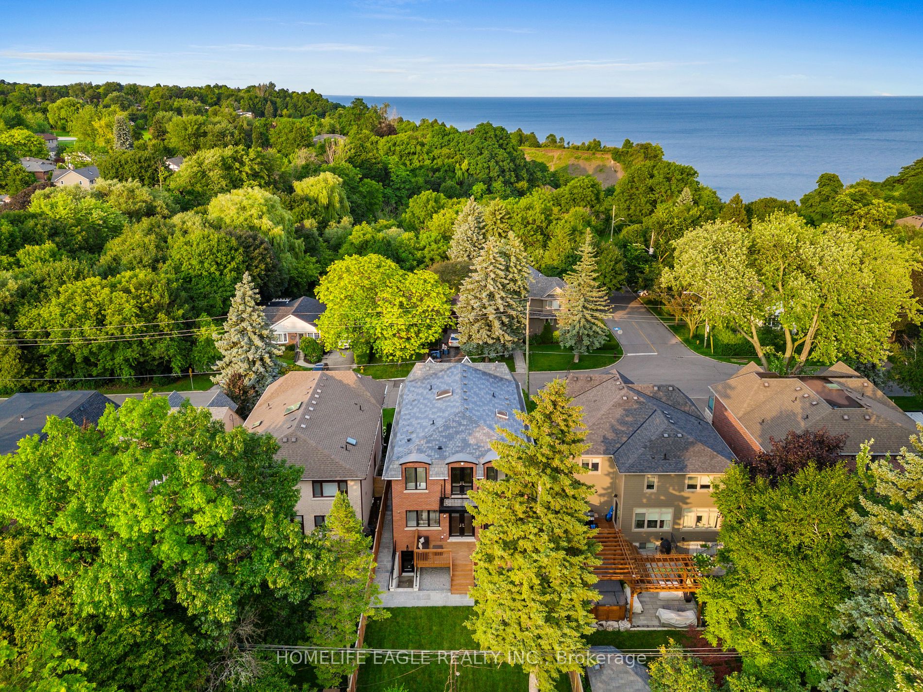 34 Brooklawn Ave