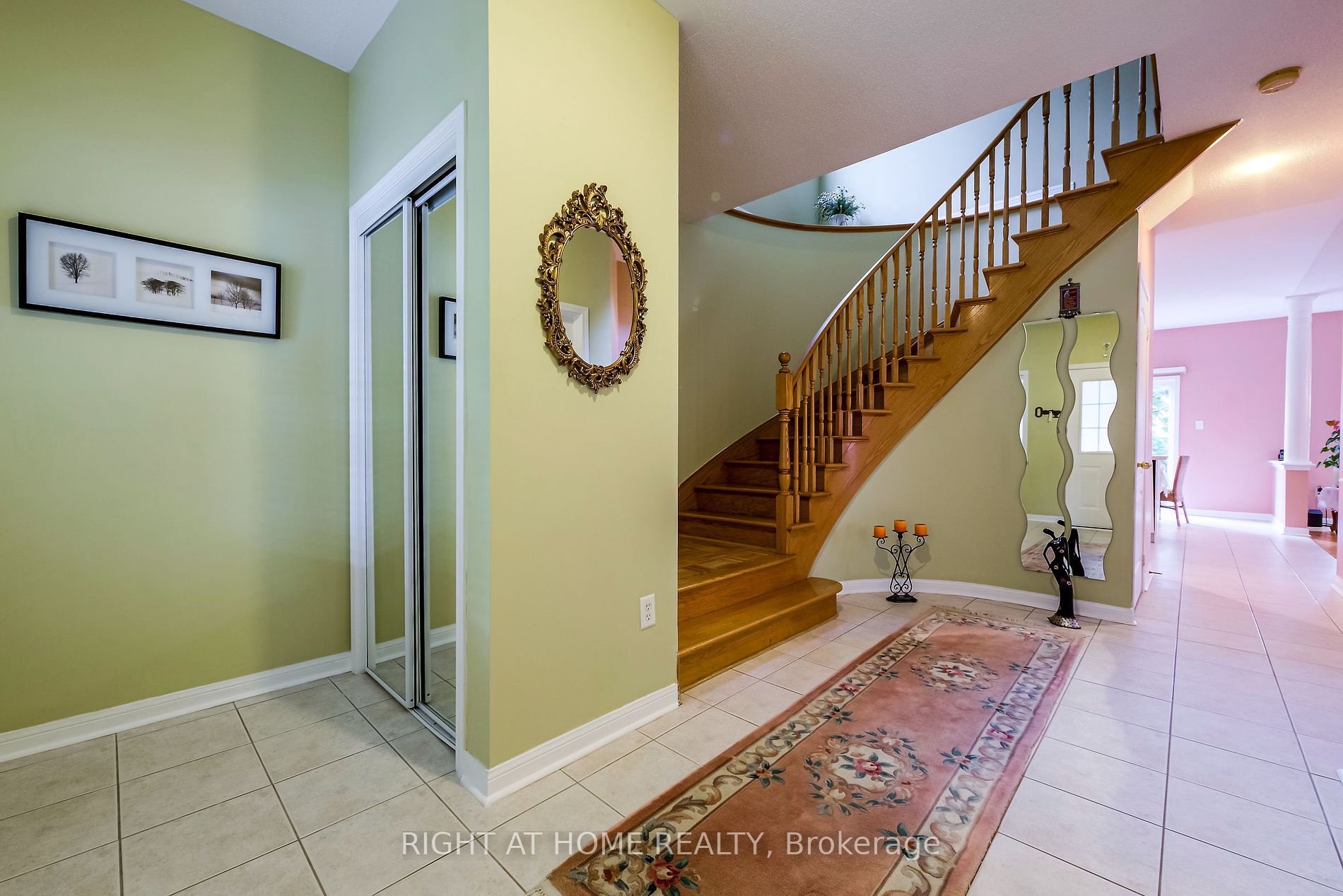 44 Candlebrook Crescent