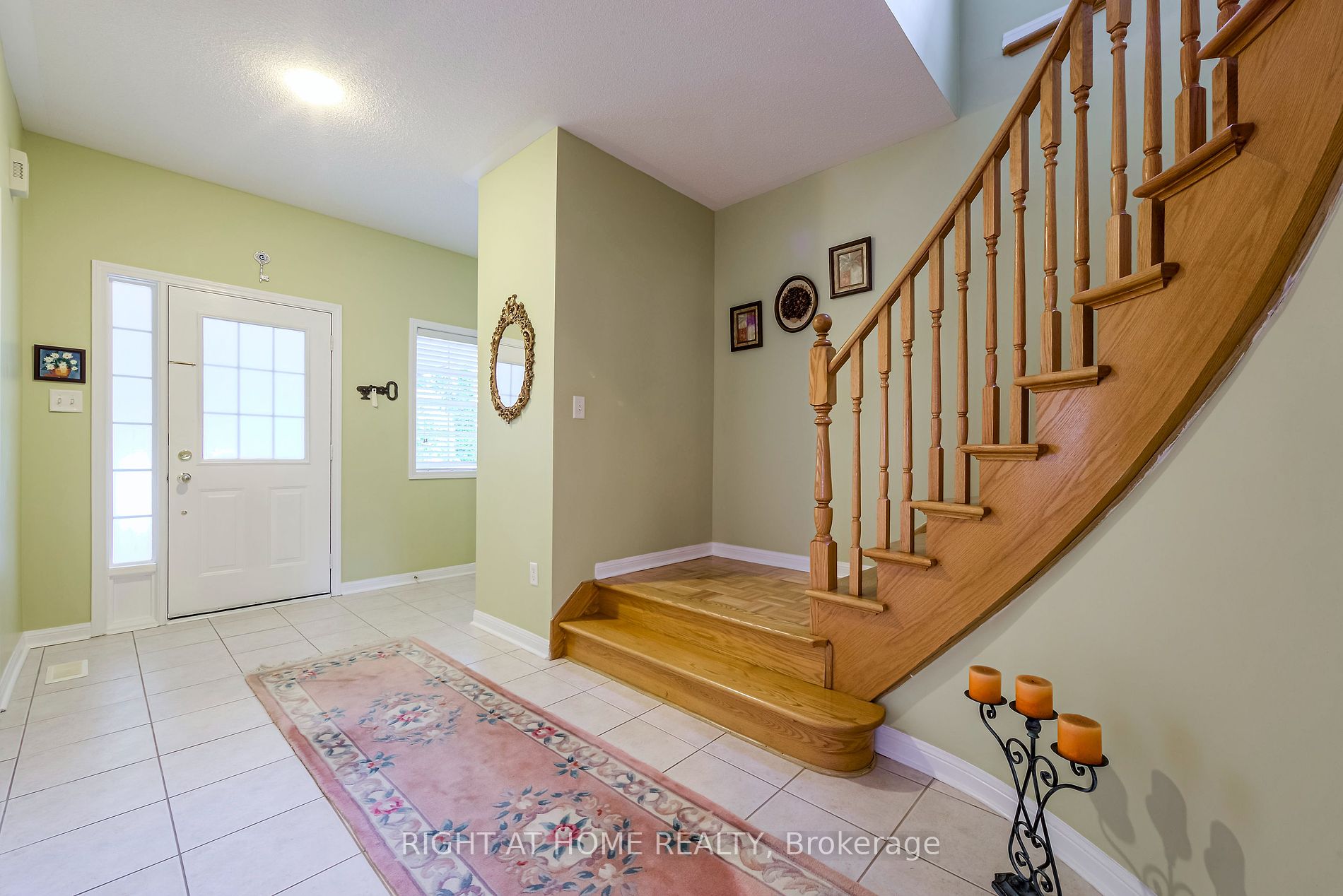 44 Candlebrook Crescent