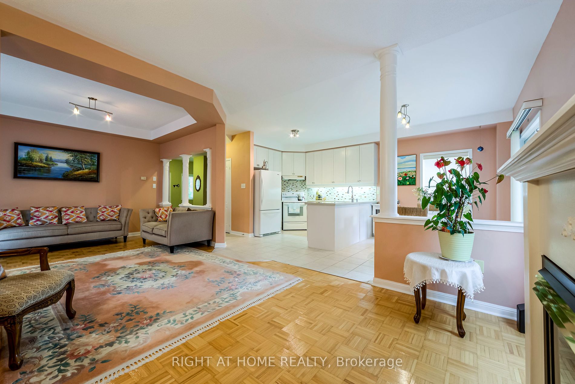 44 Candlebrook Crescent