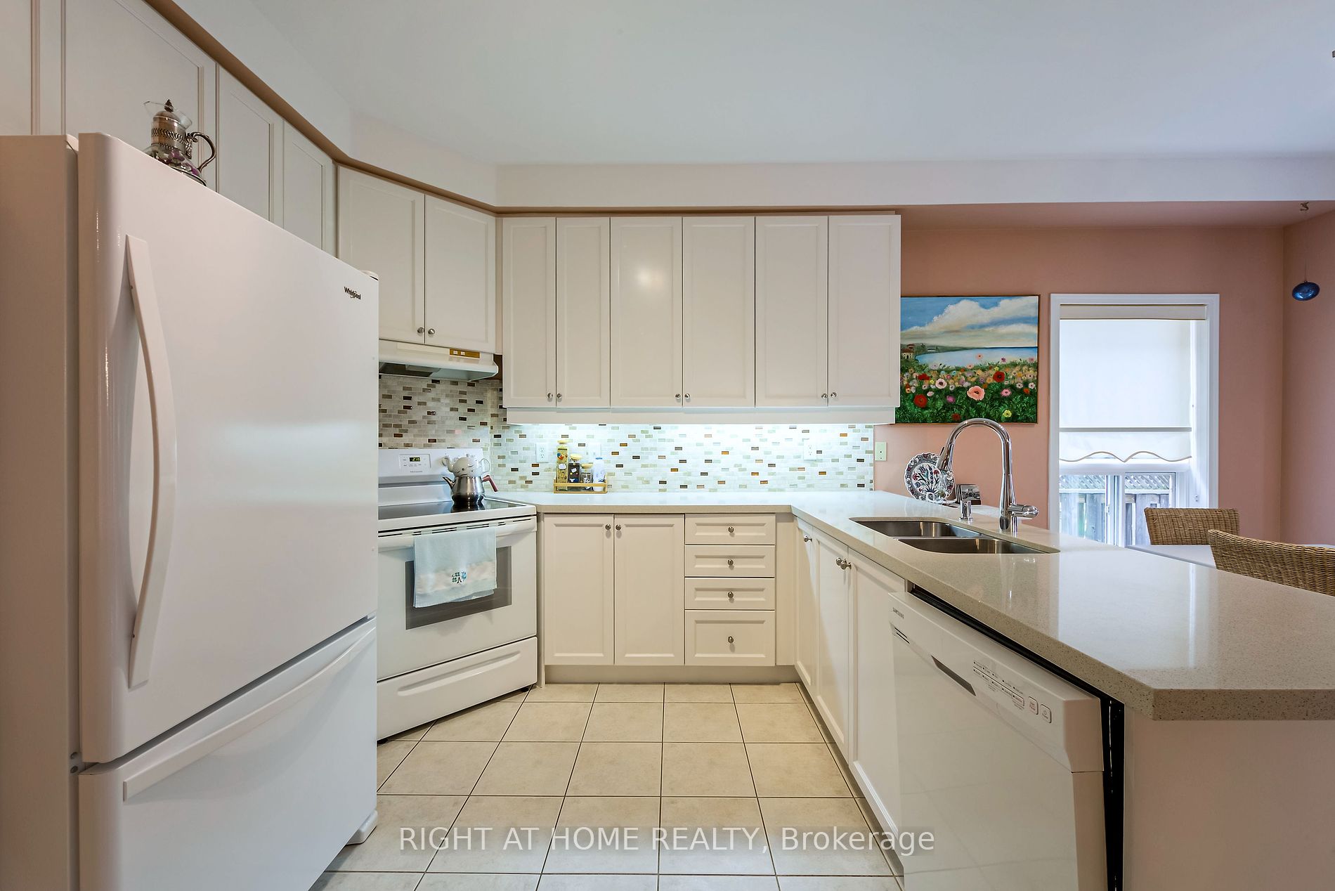 44 Candlebrook Crescent
