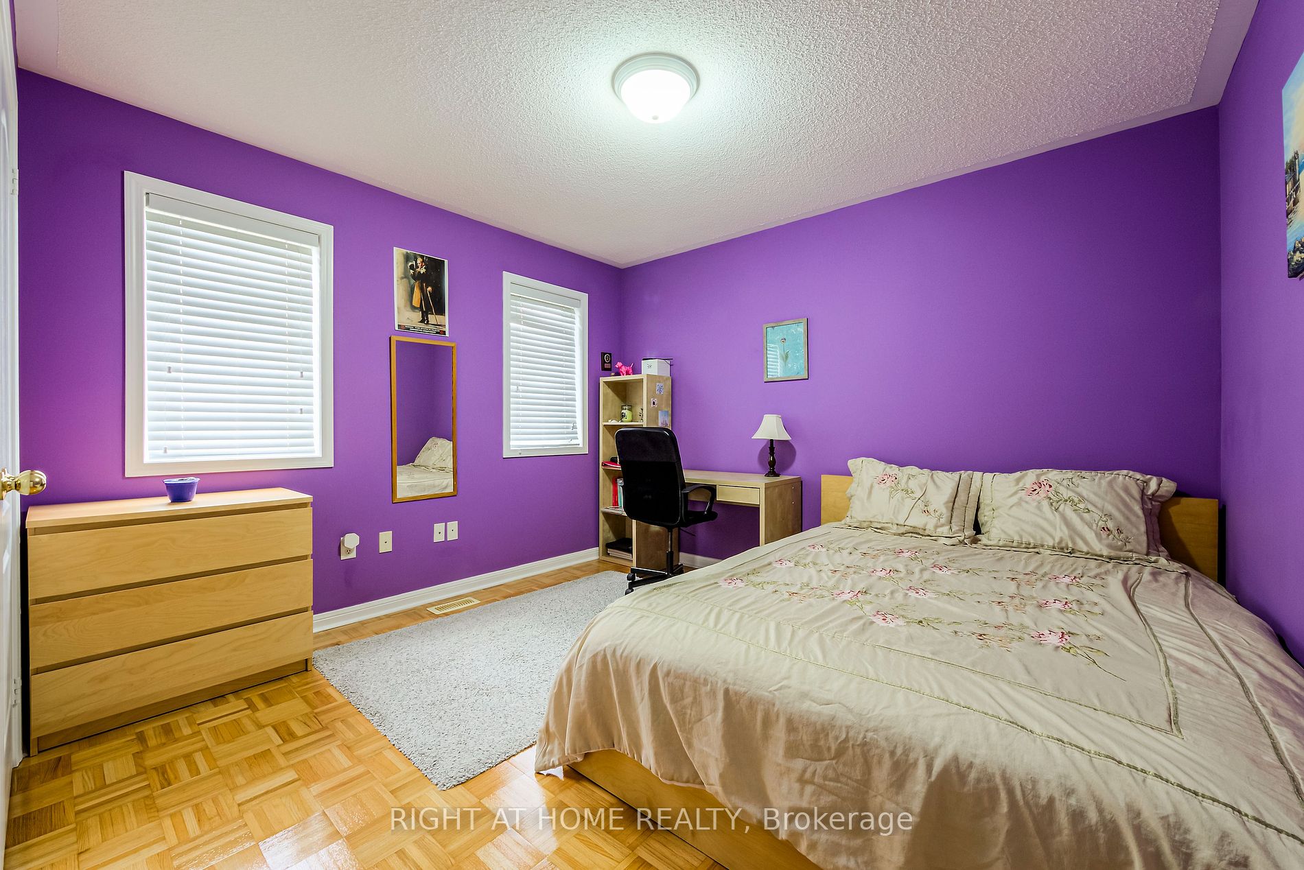 44 Candlebrook Crescent