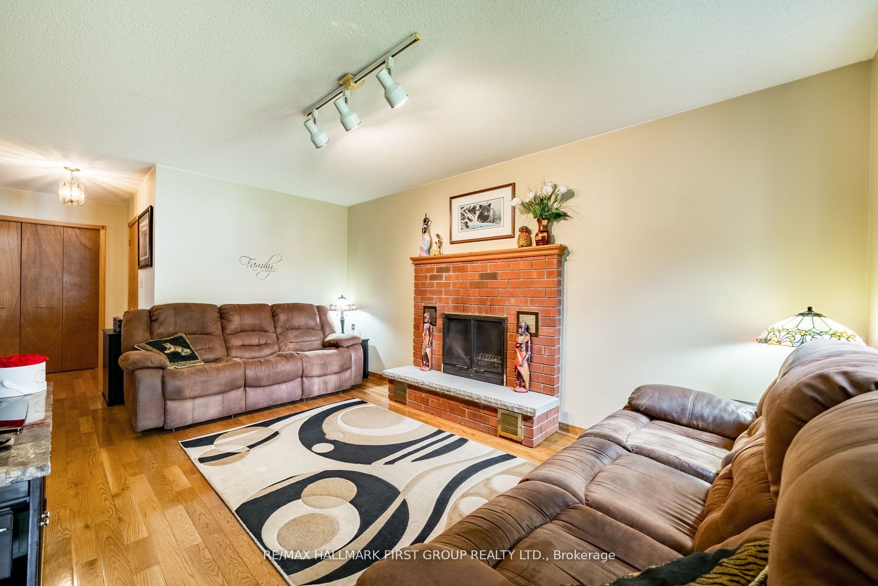 33 Renwick Rd
