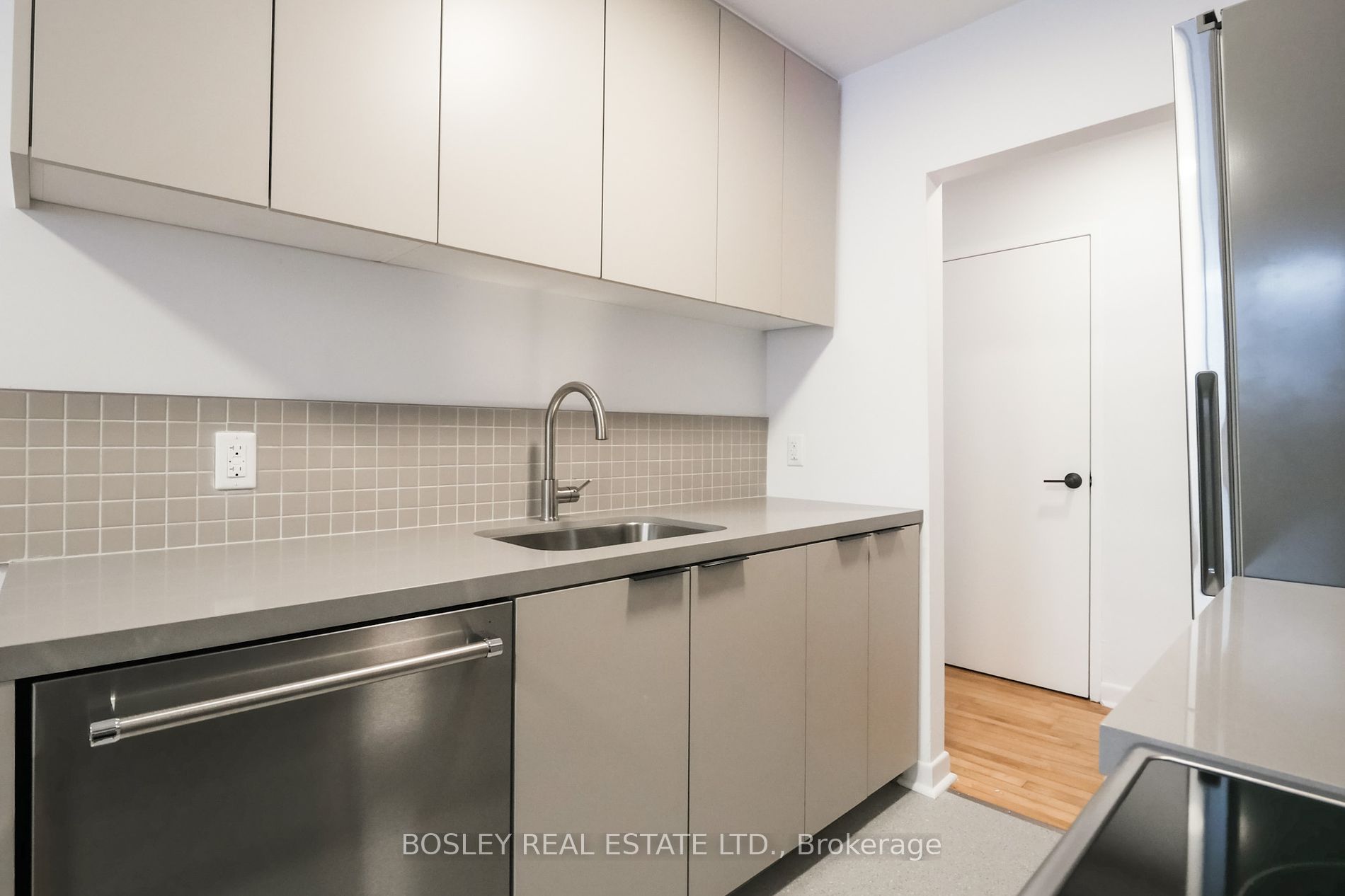 555 Birchmount Rd