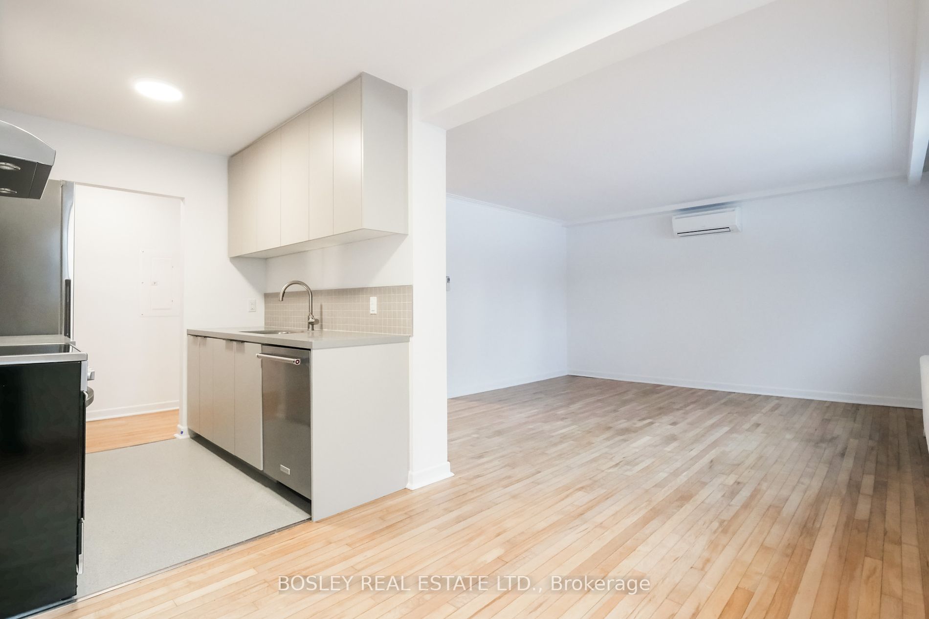 555 Birchmount Rd