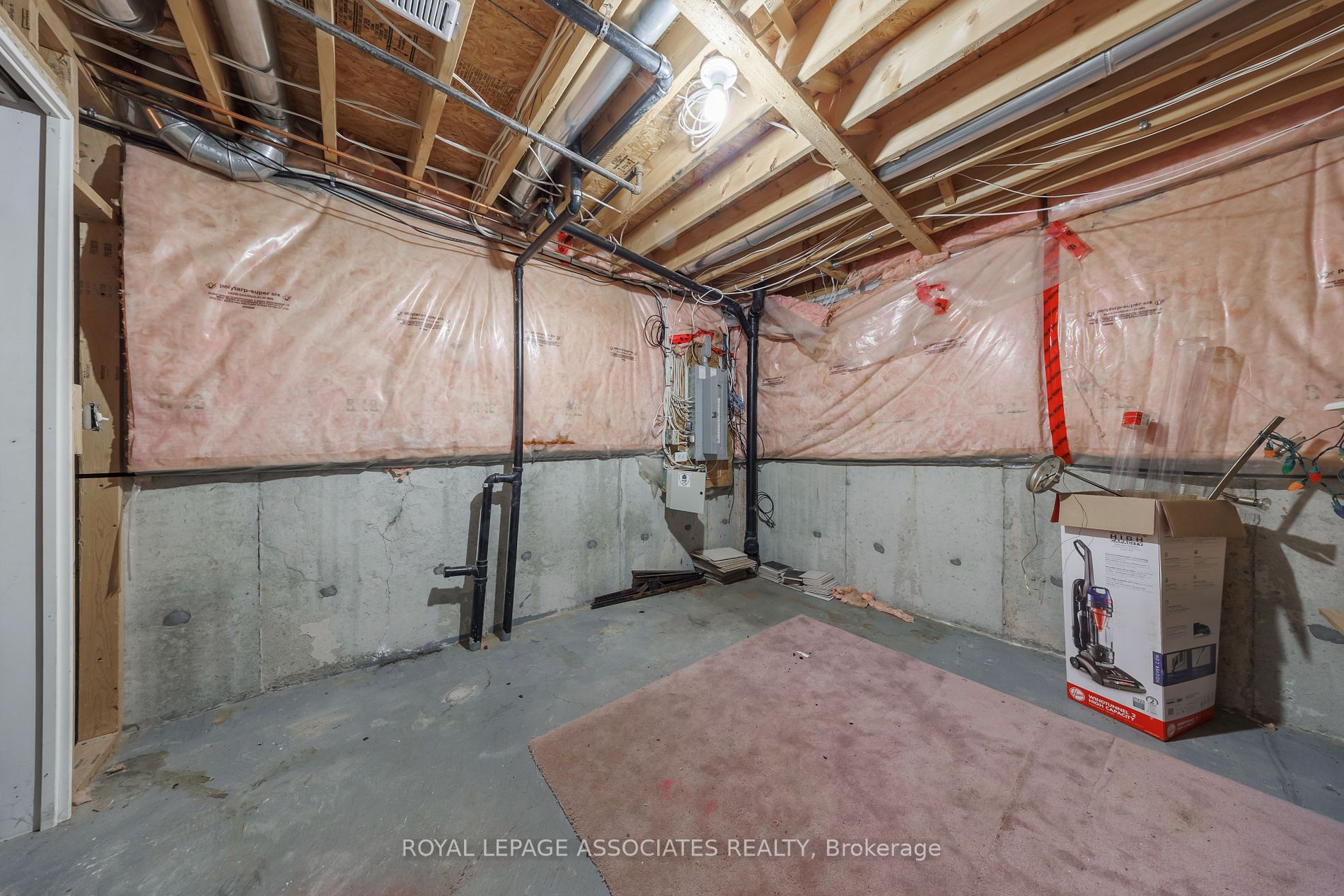 36 Goodhart Cres