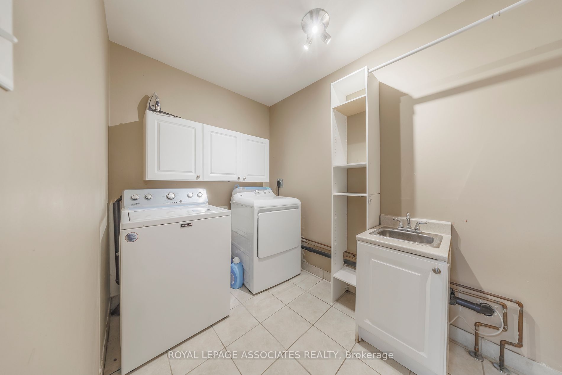 36 Goodhart Cres