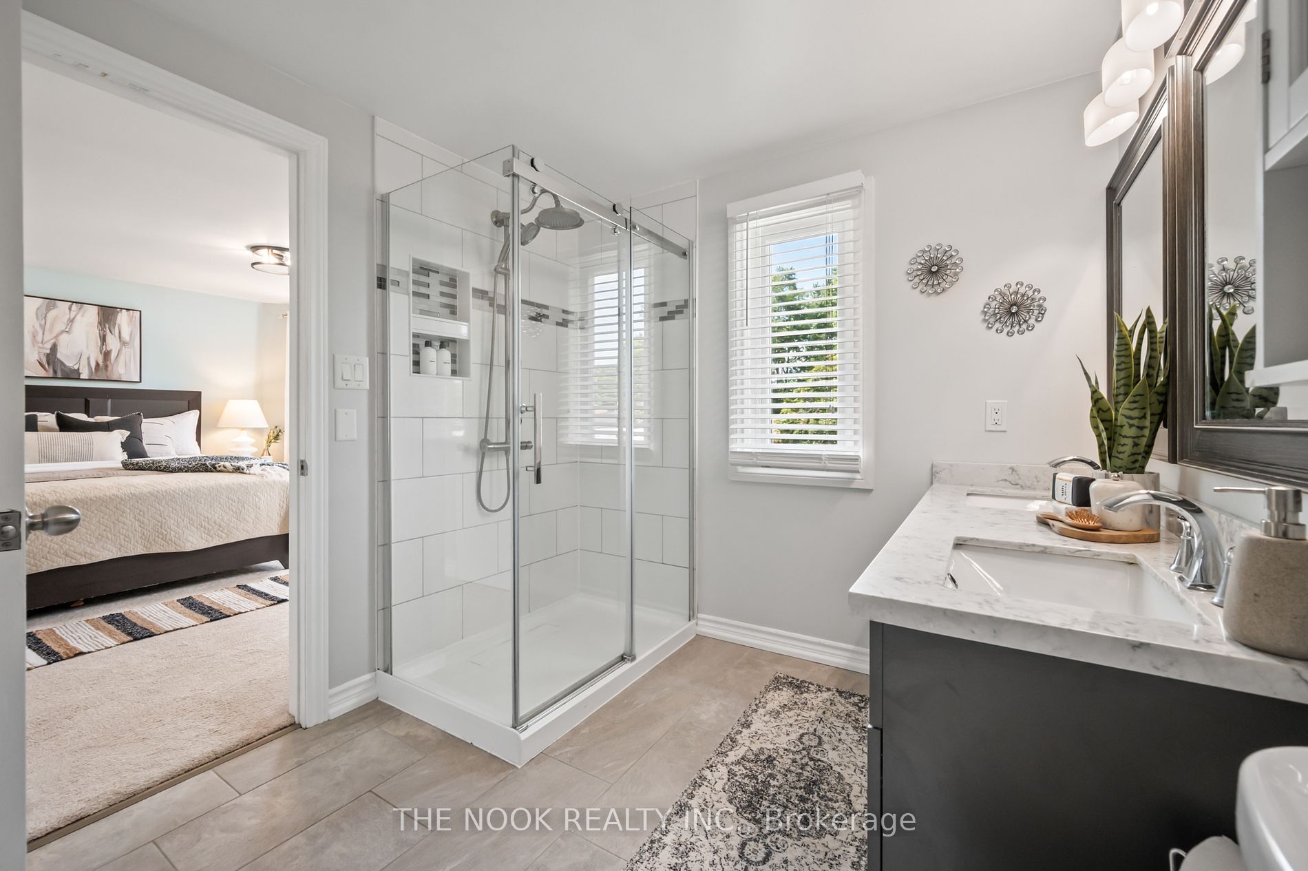 150 Sandringham Dr
