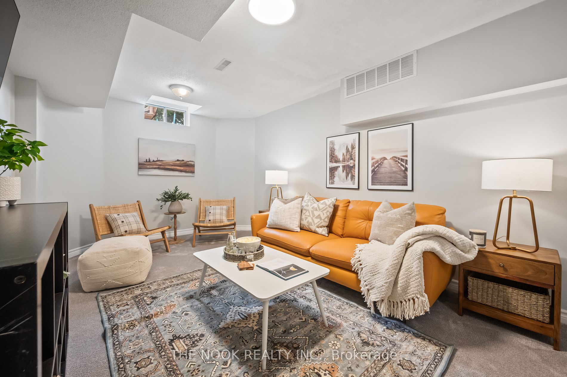 150 Sandringham Dr