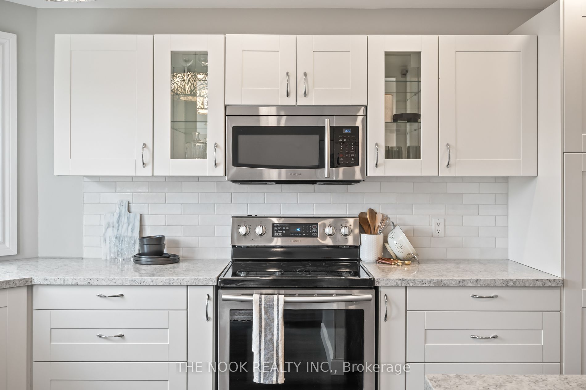150 Sandringham Dr