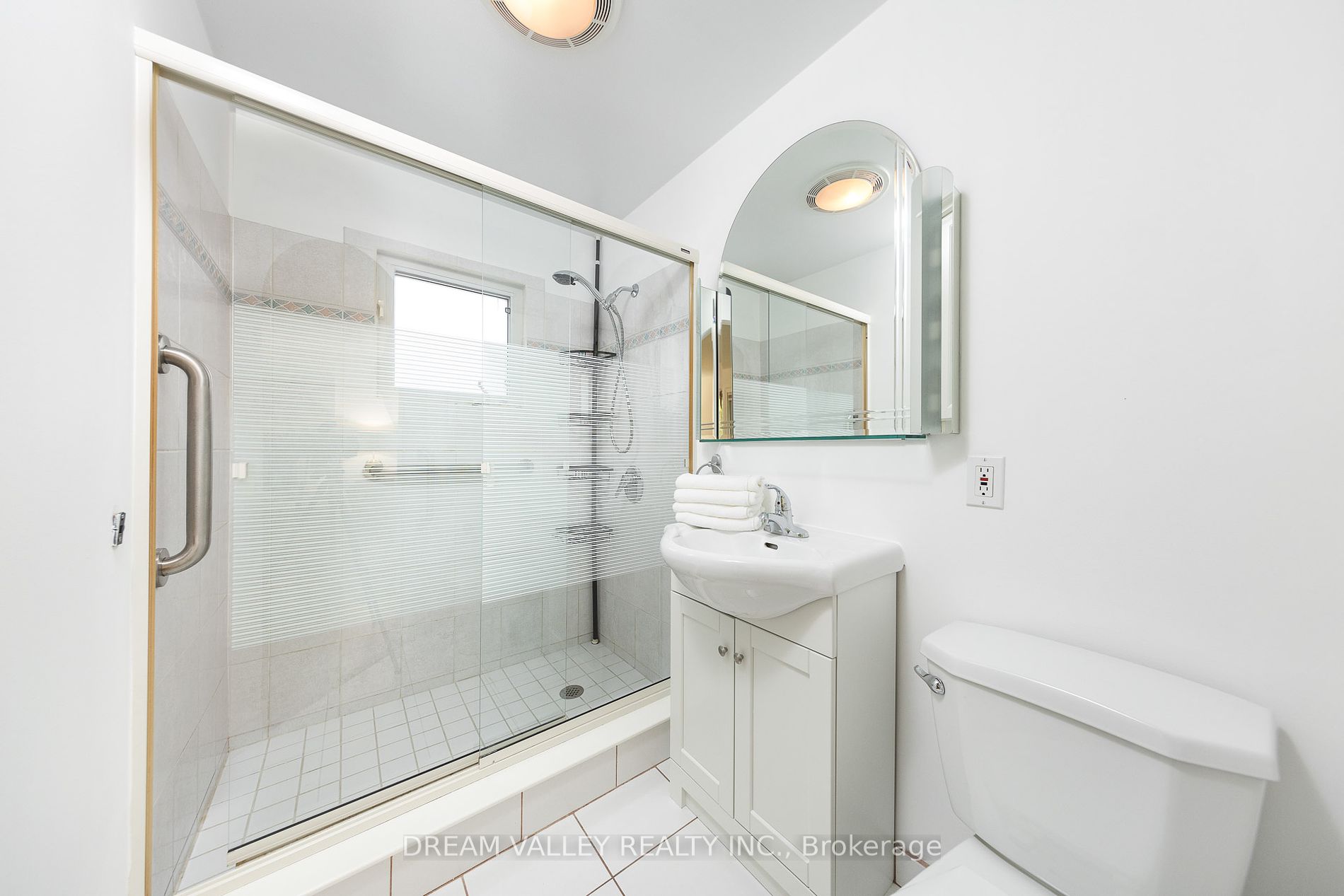 27A St Quentin Ave