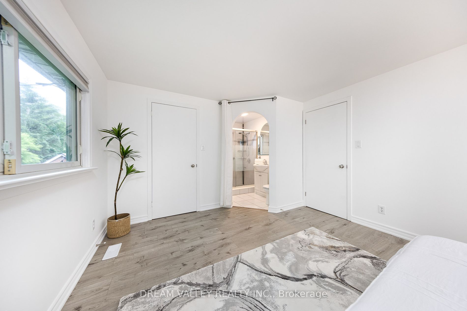 27A St Quentin Ave