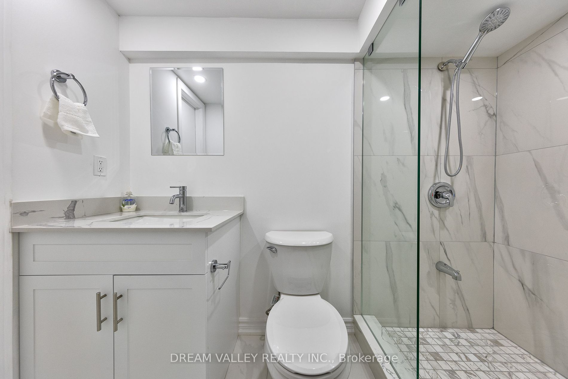 27A St Quentin Ave