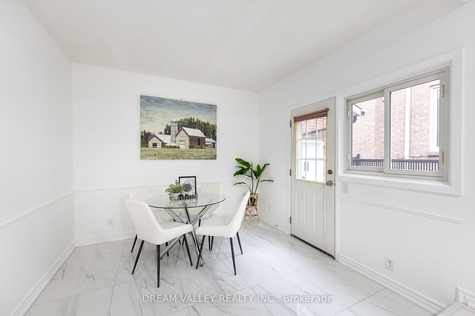 27A St Quentin Ave