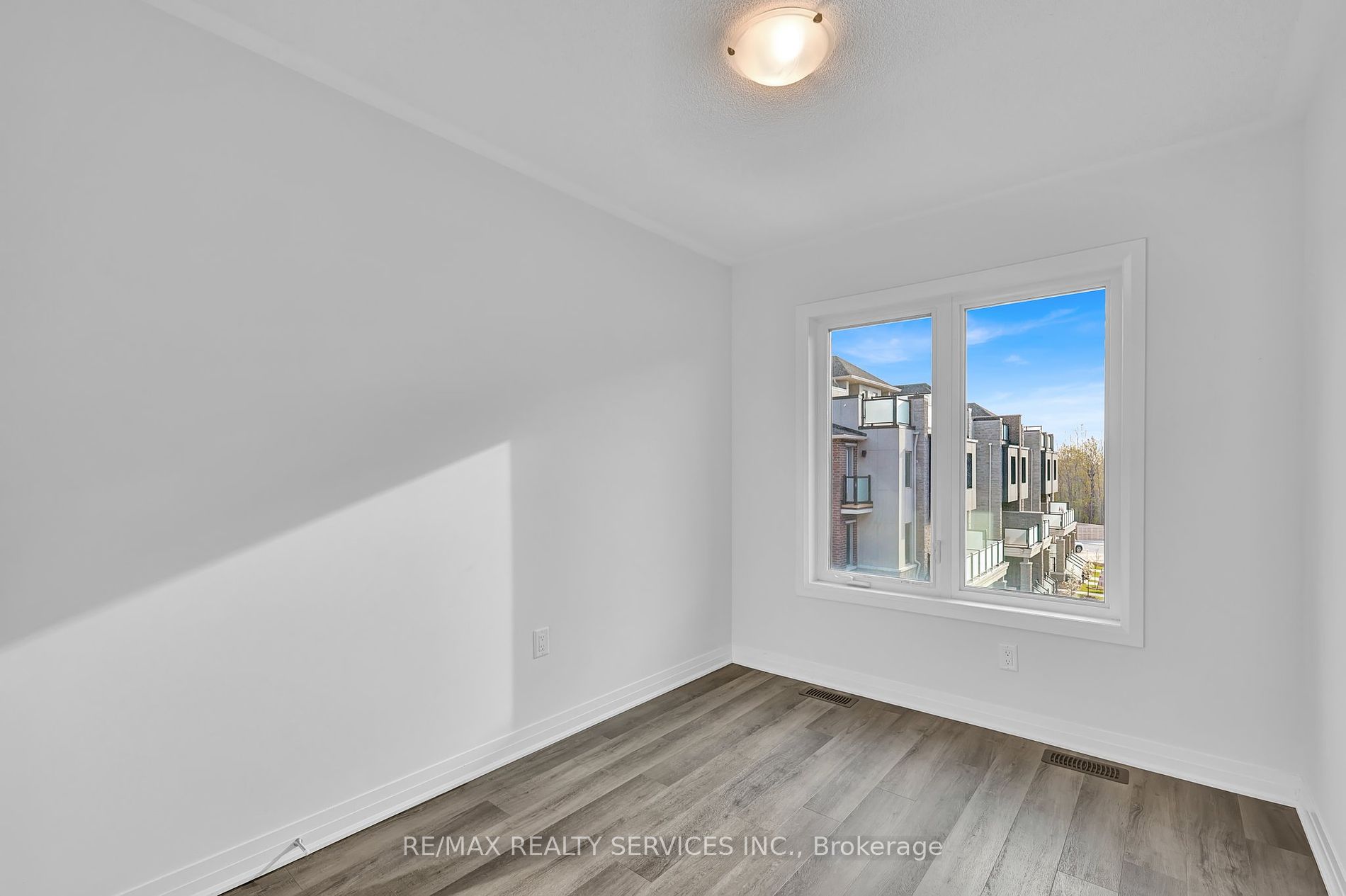 1034 Reflection Place, #406