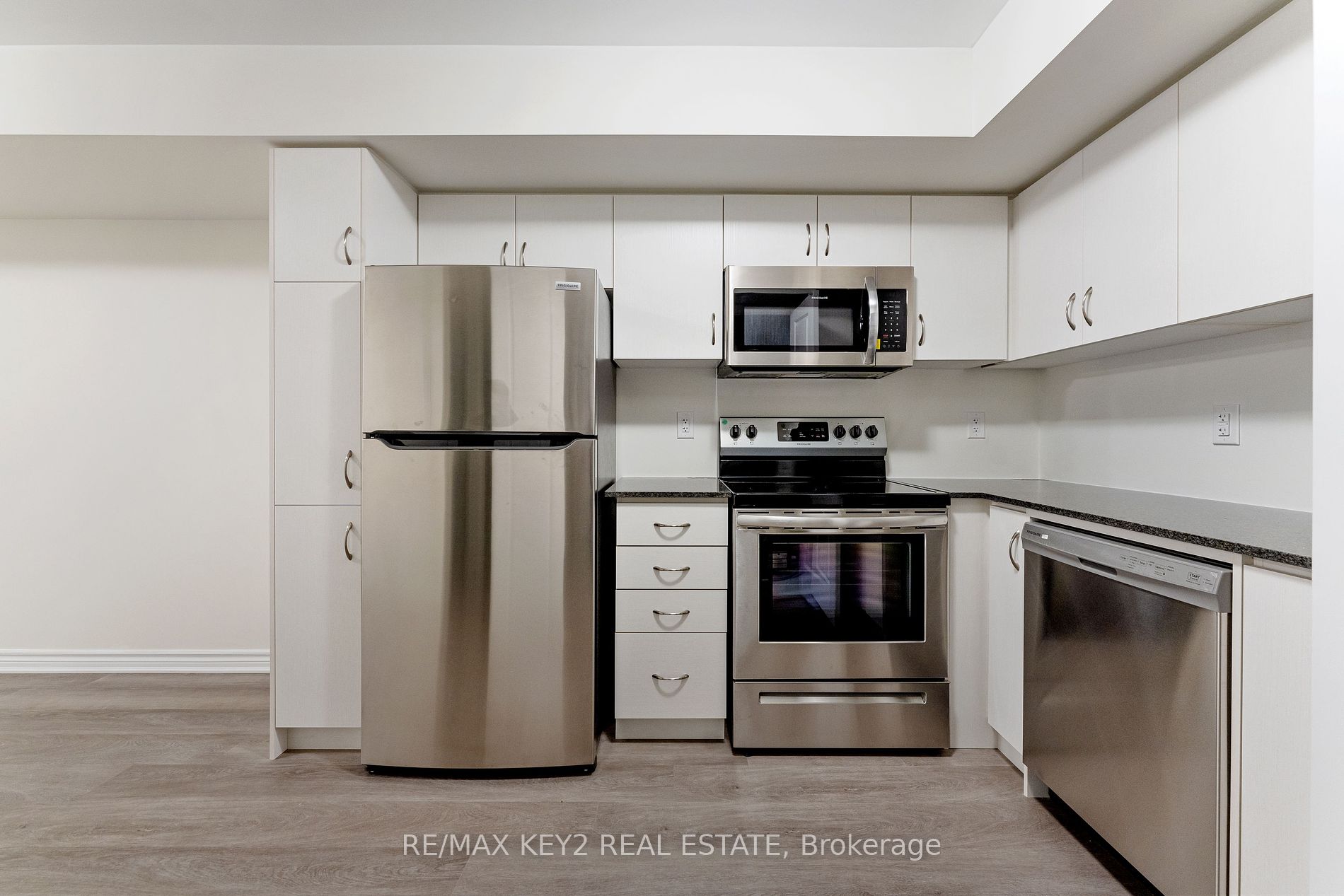 2789 Eglinton Ave E, #407