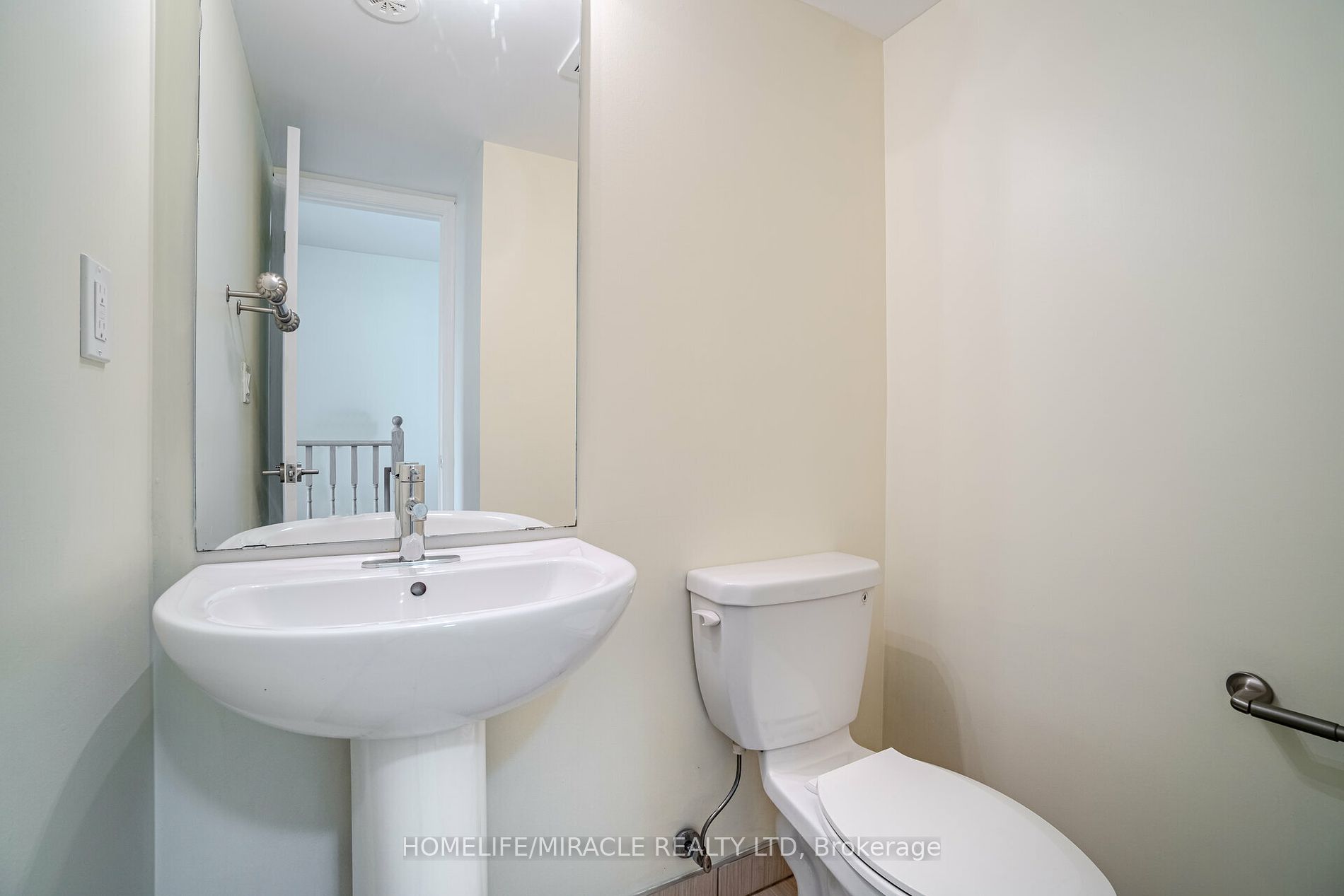 1070 Progress Ave, #317