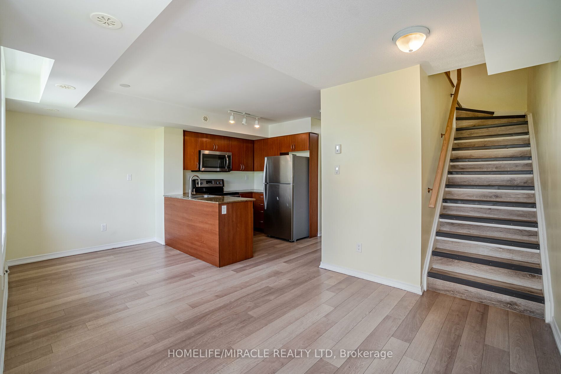 1070 Progress Ave, #317