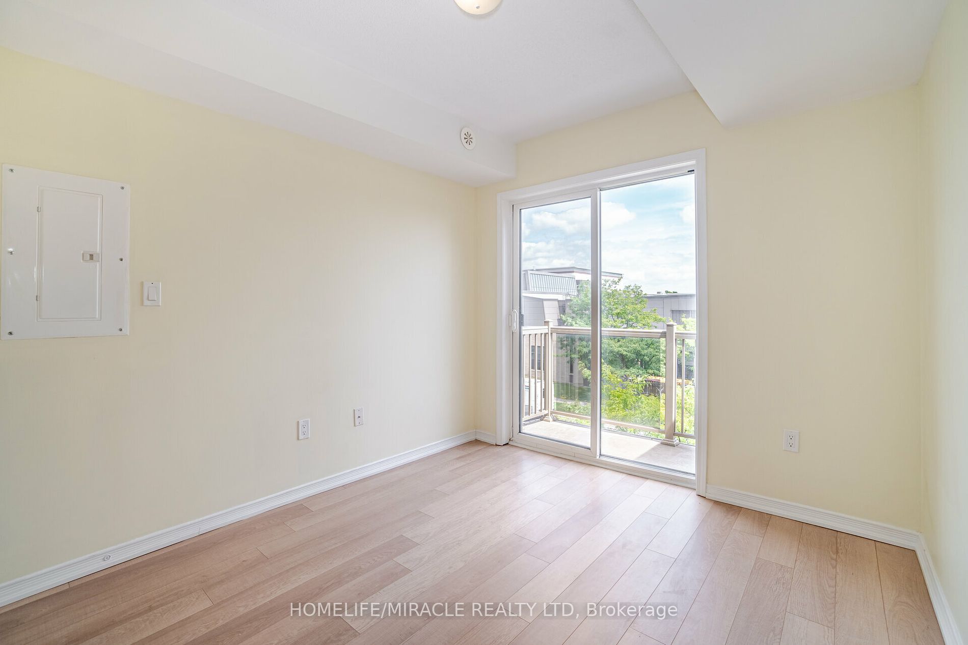 1070 Progress Ave, #317