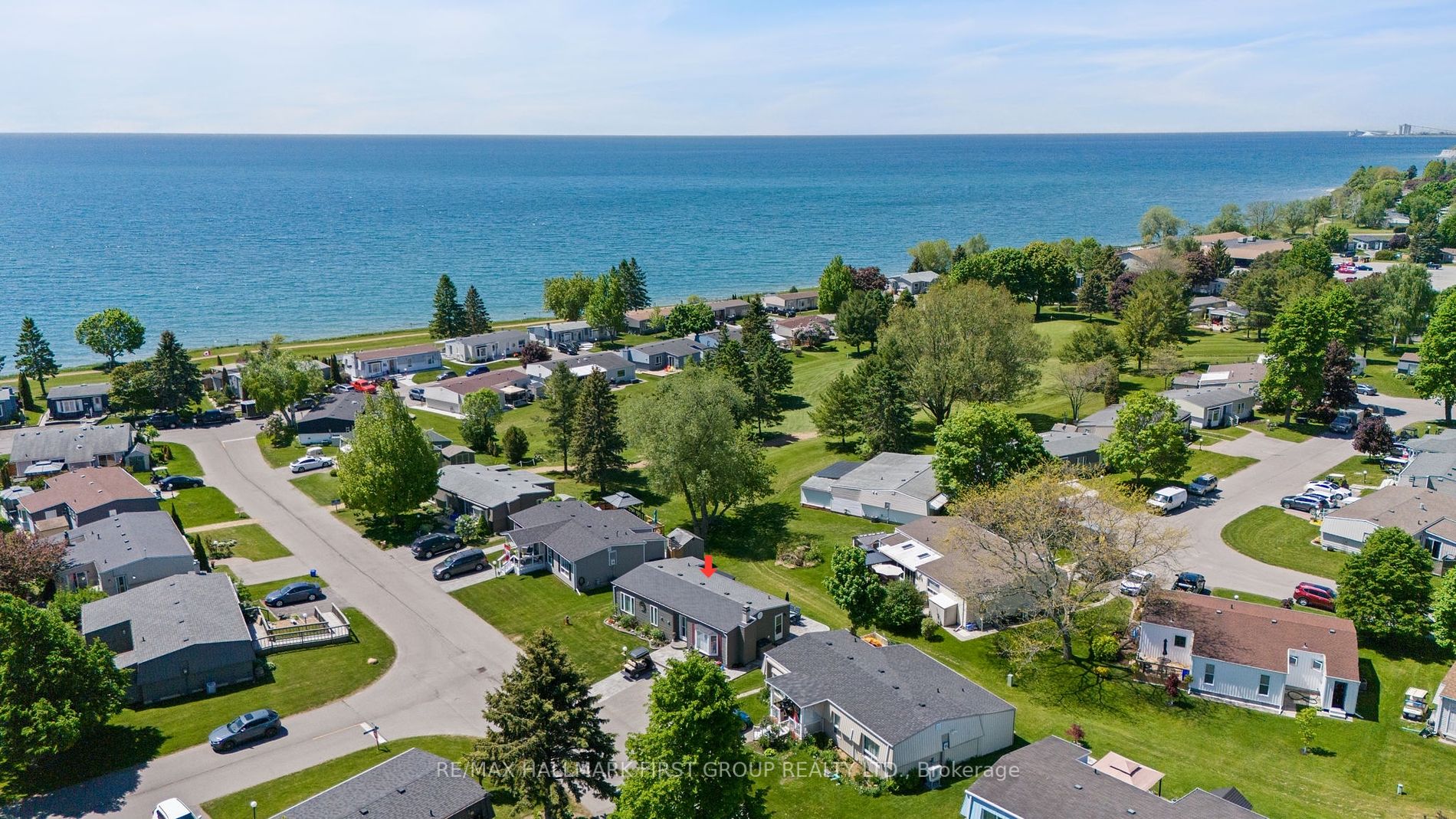 8 Kawartha Rd